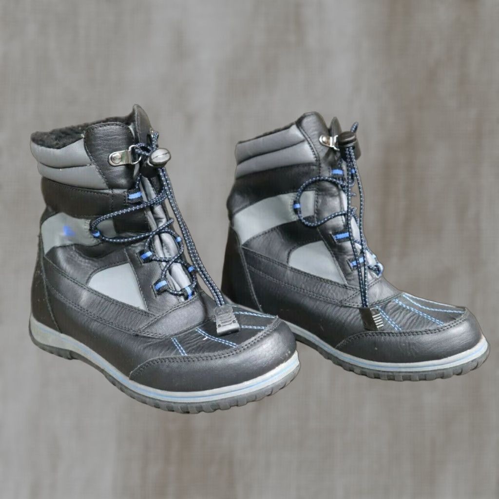 Vintage Totes Winter Waterproof Insulated Boots Men’s 6 Faux Fur-Lined Black Snow Boot Mens 6 Boots Winter Black Totes Indoor Outdoor Size US 6 / EU 39 - 1 Thumbnail