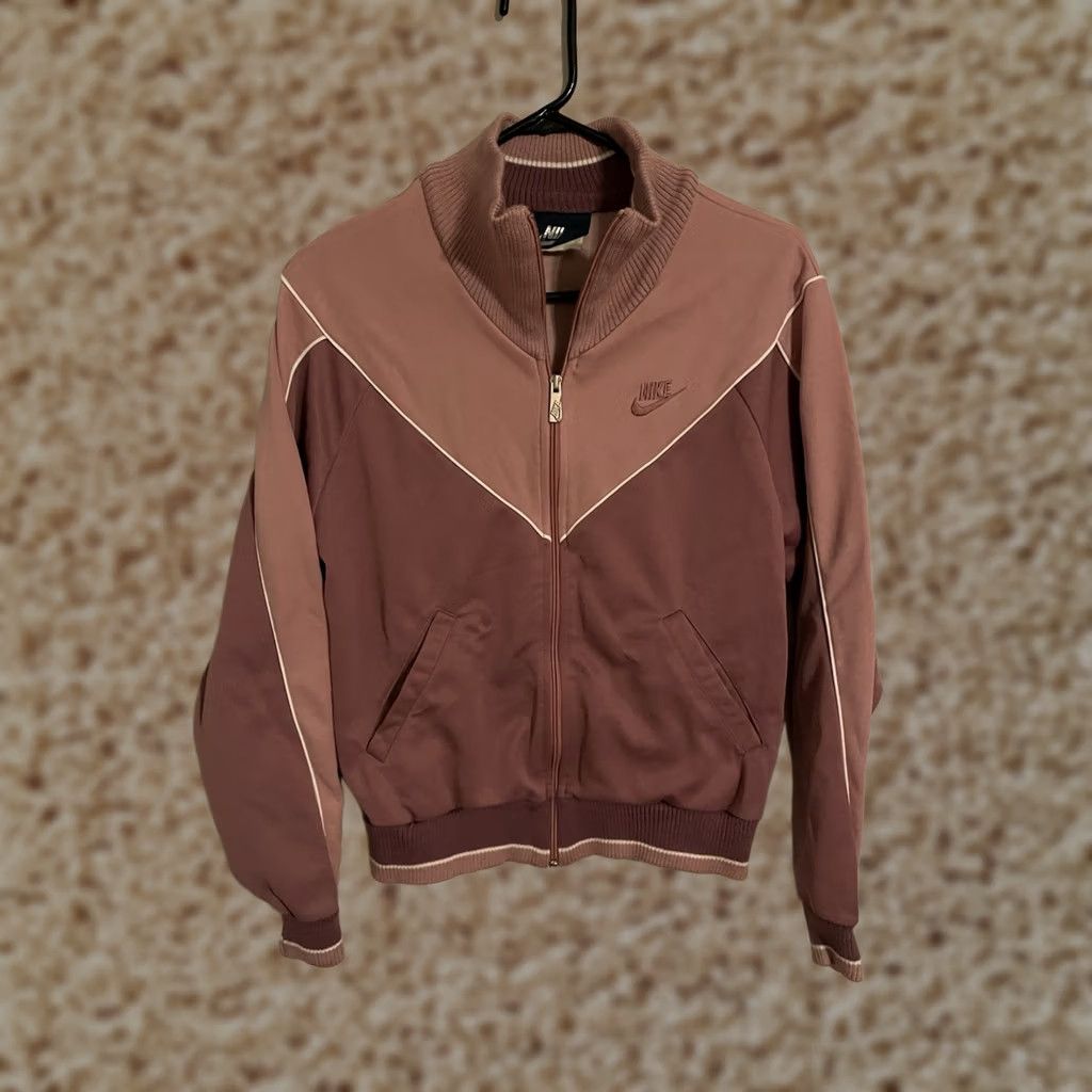 Nike VINTAGE Nike Blue Tag Magenta Pink Full Zip Track Jacket Shirt Adult Large Pink 80s Mens Size US L / EU 52-54 / 3 - 1 Thumbnail