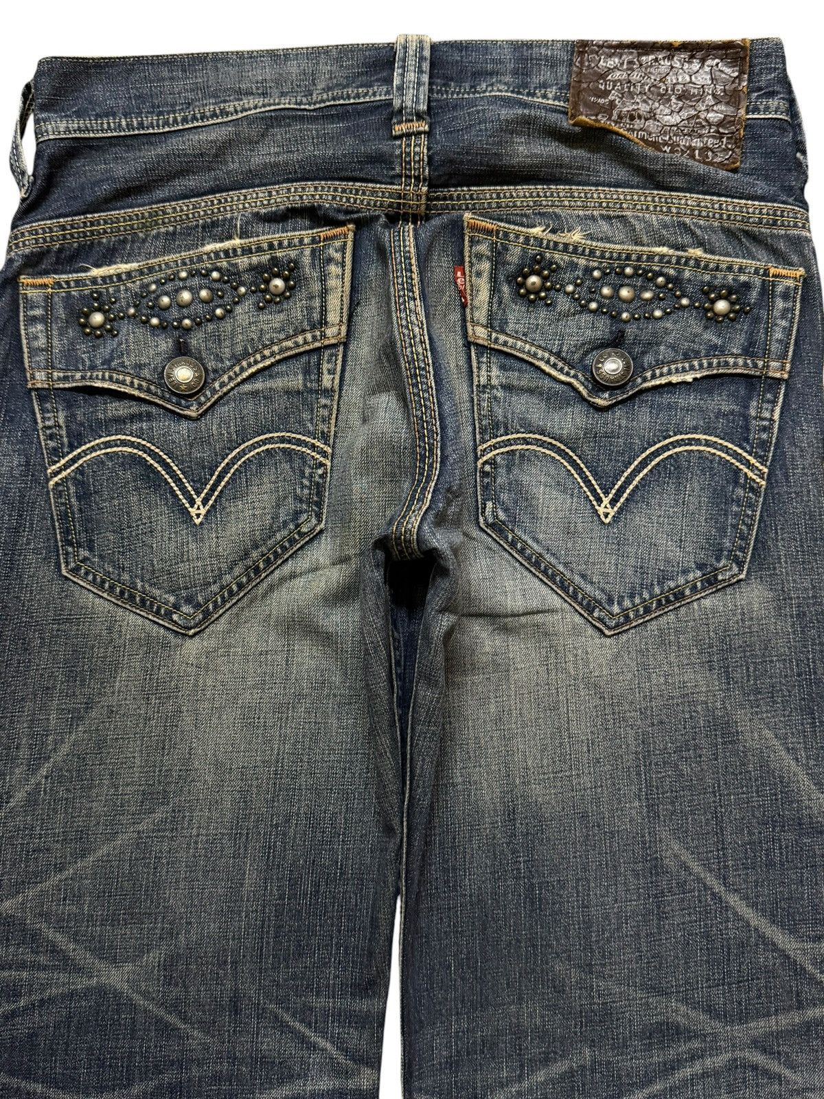 Levi's Vintage 90s Levis 502 Faded Whiskers Wash Distress Relaxed Size US 33 - 4 Thumbnail