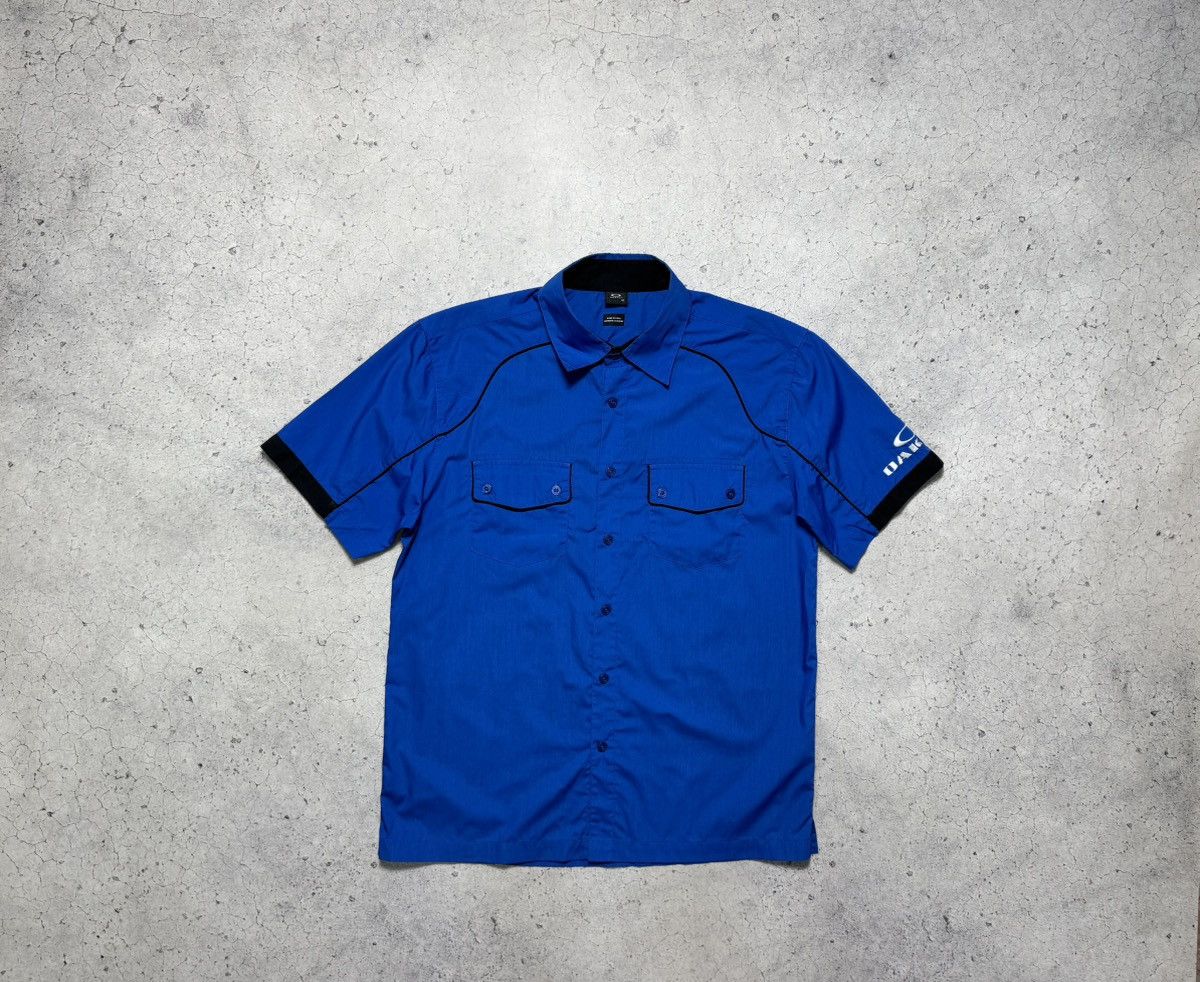 Oakley Vintage Oakley Big Logo Short Sleeve Button Shirt Size US M / EU 48-50 / 2 - 2 Thumbnail