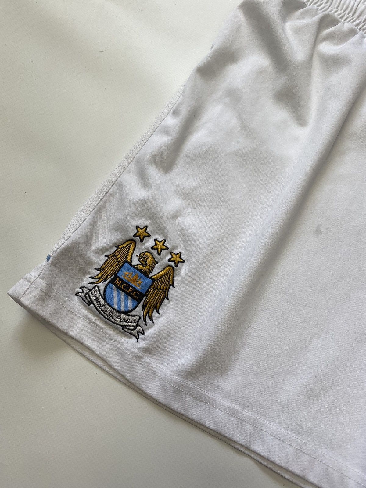Le Coq Sportif Vintage Le Coq Sportif Manchester City White Jersey Shorts Size US M / EU 48-50 / 2 - 3 Thumbnail