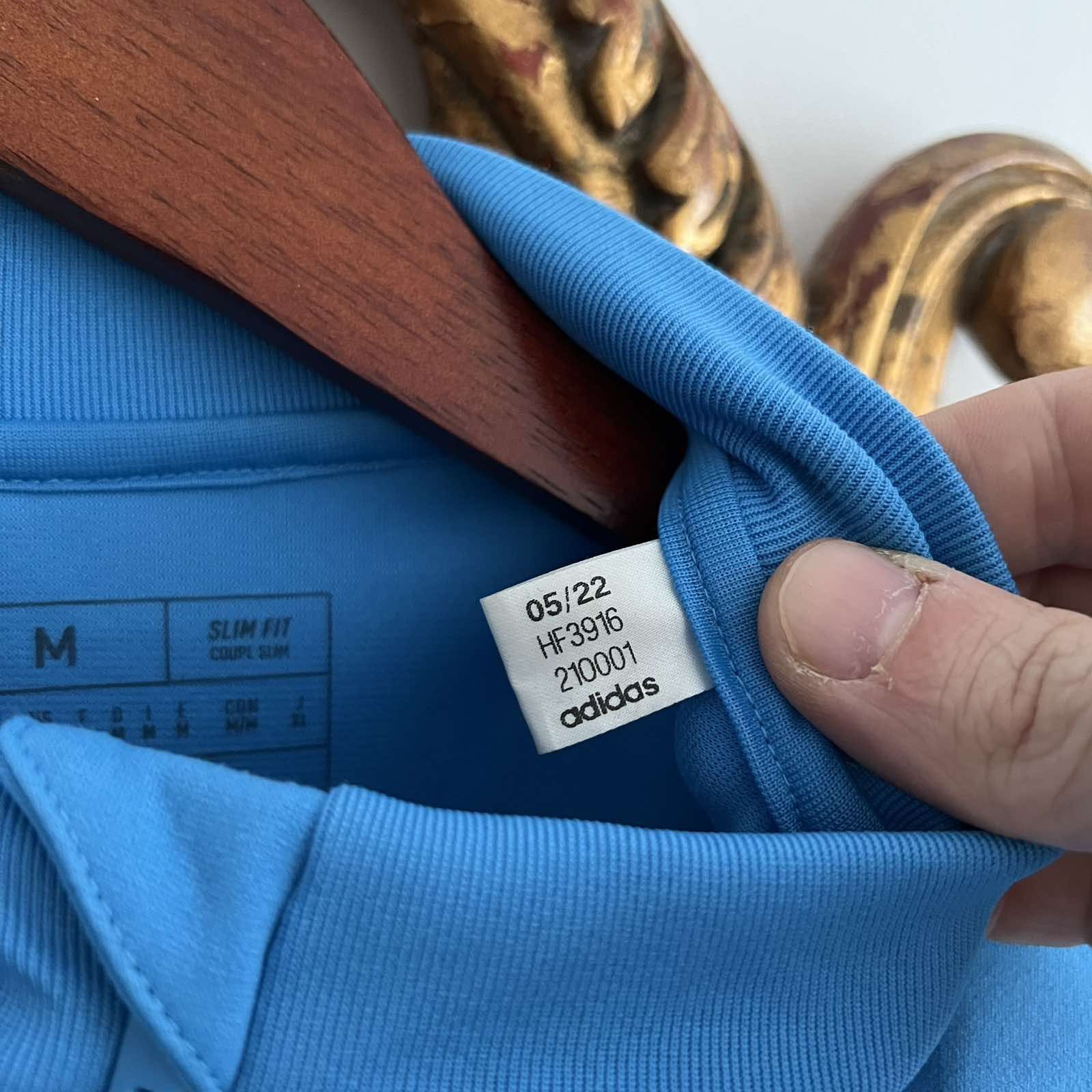 Adidas Adidas Argentina 2022 World Cup Away Soccer Jersey Sz M Size US M / EU 48-50 / 2 - 7 Thumbnail