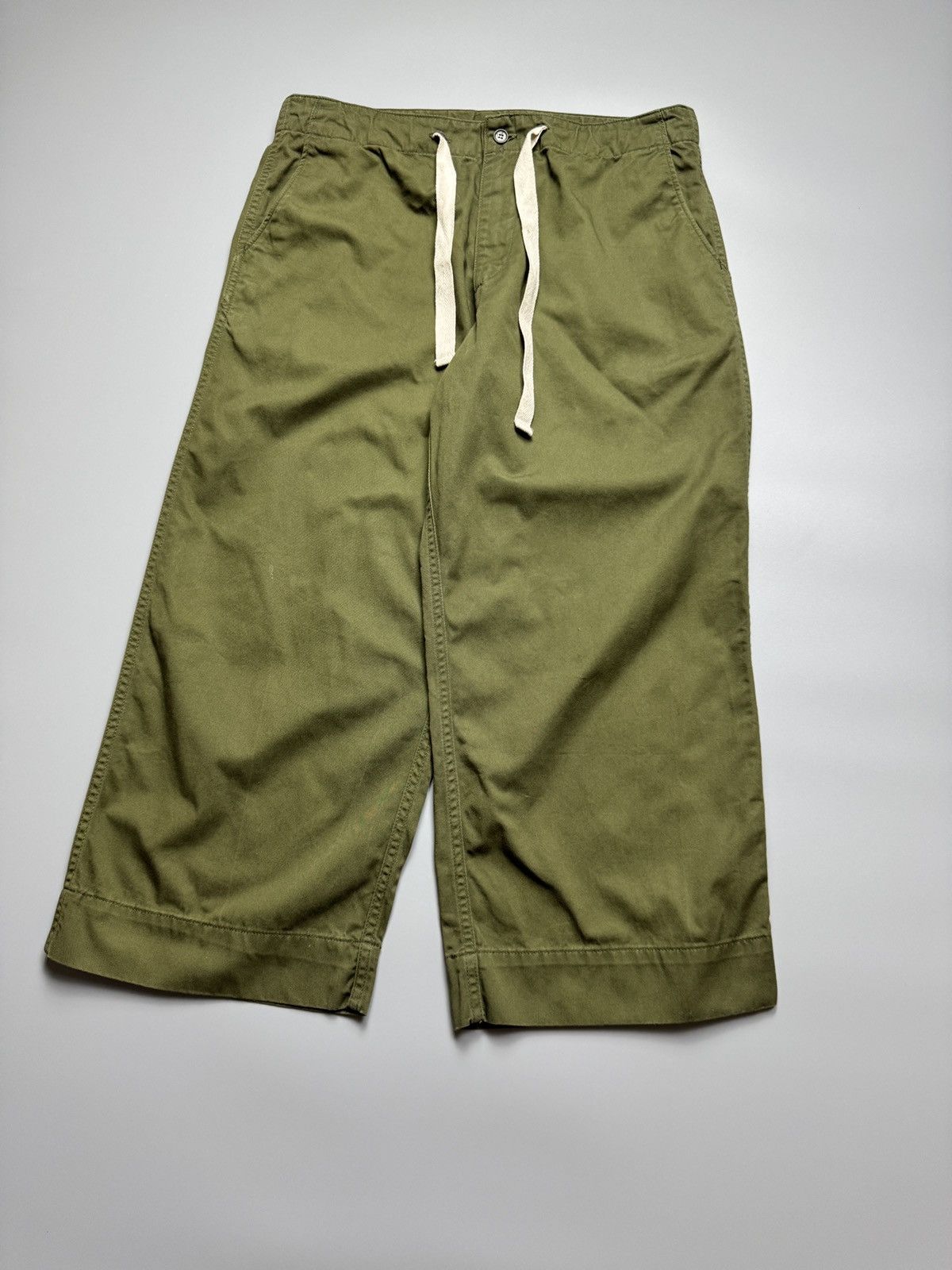 Beams Japan Beams Japan - Army Green Cropped Chino Wide Pants Size US 32 / EU 48 - 2 Thumbnail