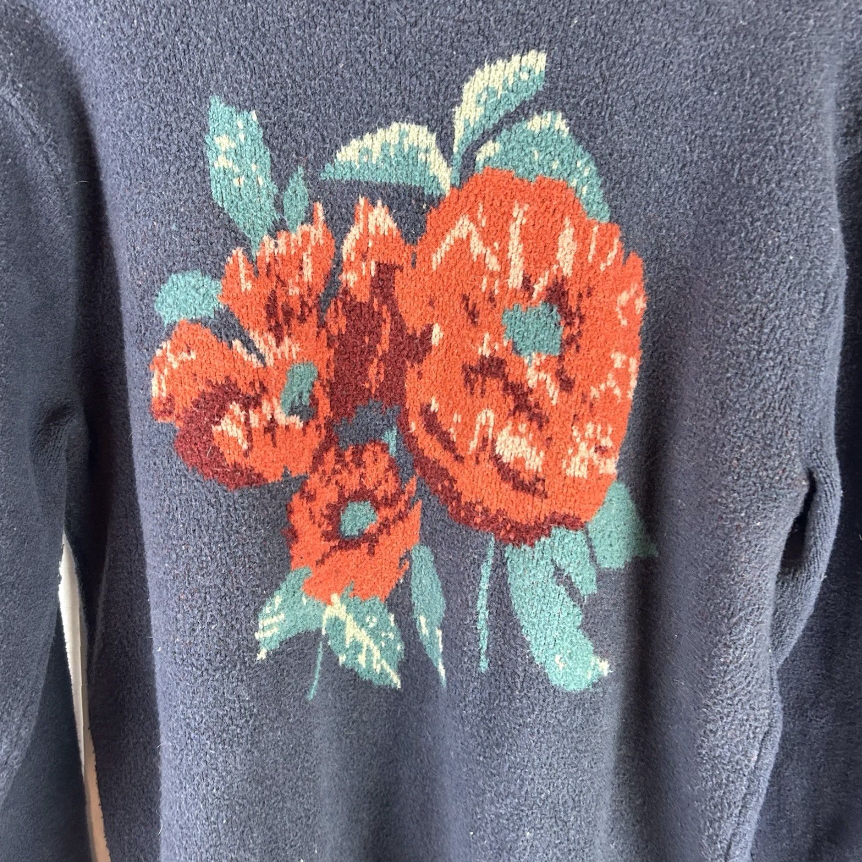 Abercrombie & Fitch Abercrombie & Fitch Mens M Navy Flower Crewneck Pullover Sweater Blue Floral Knit Crewneck Oversized Fall Winter Shirt? Size US M / EU 48-50 / 2 - 2 Thumbnail