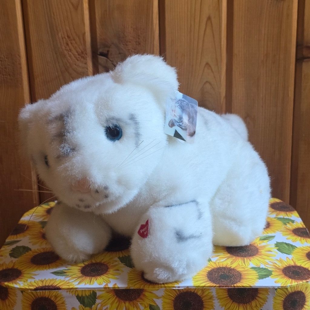 The Unbranded Brand Siegfried & Roy 1999 Mirage Roaring White Plush Tiger NWT Size ONE SIZE - 1 Thumbnail