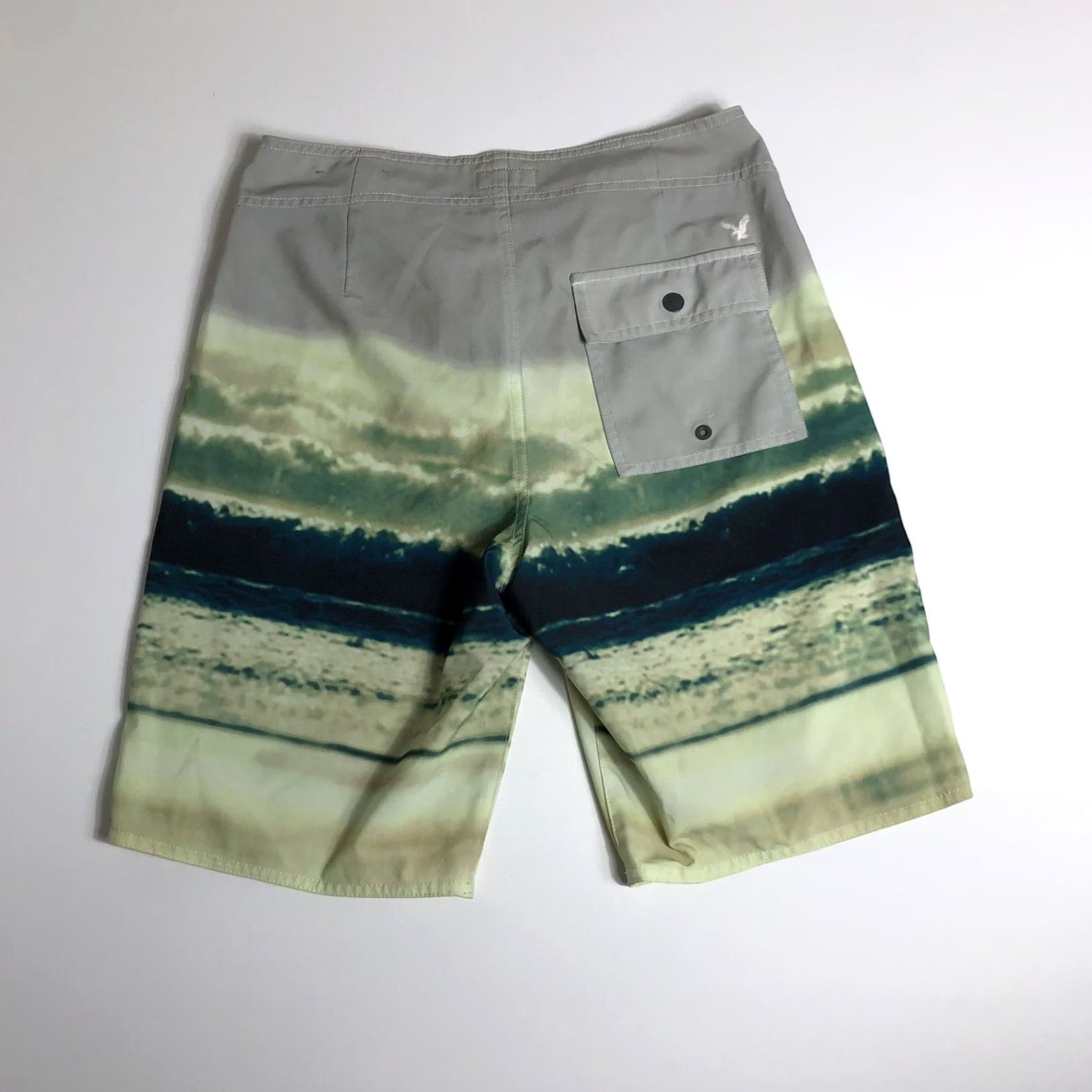 American Eagle Outfitters American Eagle Outfitters Board Shorts Men XS Beach Pattern Multicolor Polyester Elastane Pockets Beach J21 Size US 27 - 2 Thumbnail