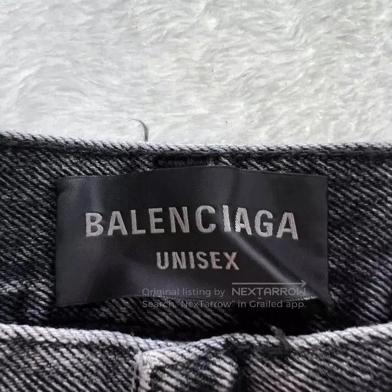 Balenciaga Balenciaga Washed Denim Flared Pants XS Size. Size US 26 / EU 42 - 5 Thumbnail