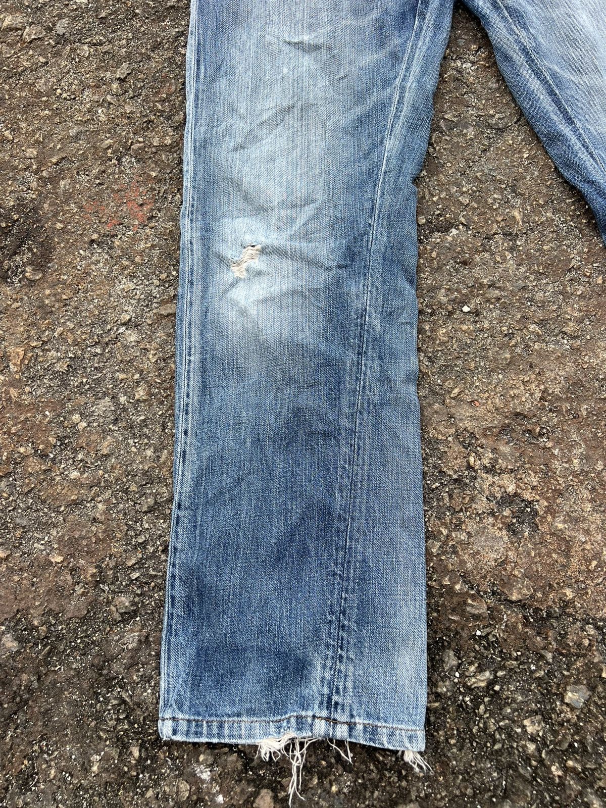 Gap Gap Distressed Jeans Size US 32 / EU 48 - 3 Thumbnail