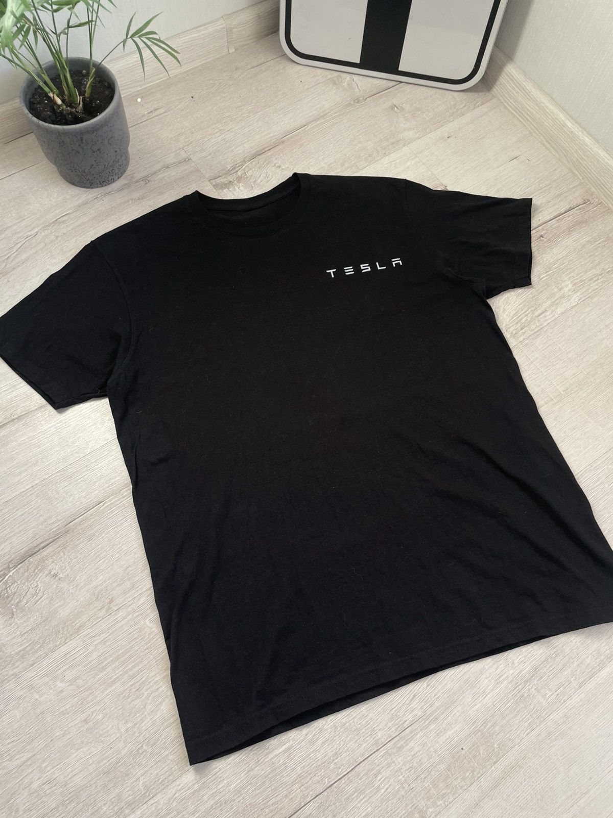 Other Rare Tesla T-shirt With Minimalistic Big Logo Y2k Hypebeast Size US XL / EU 56 / 4 - 4 Thumbnail