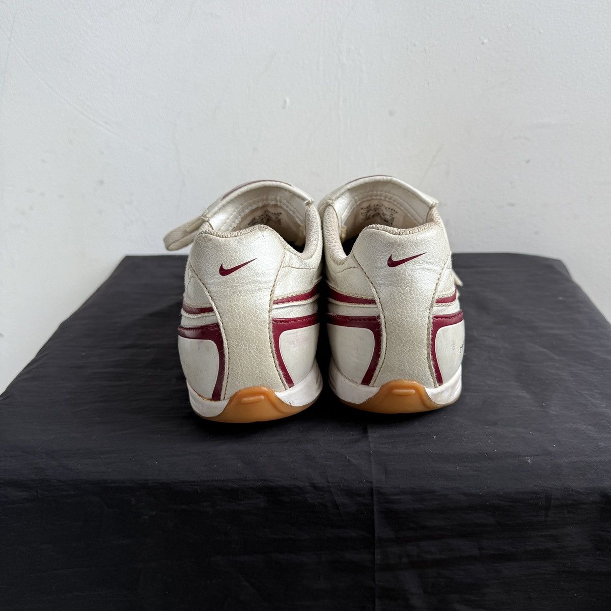 Nike Vintage Nike Tiempo Soccer Trainers Size US 7 / EU 40 - 5 Thumbnail