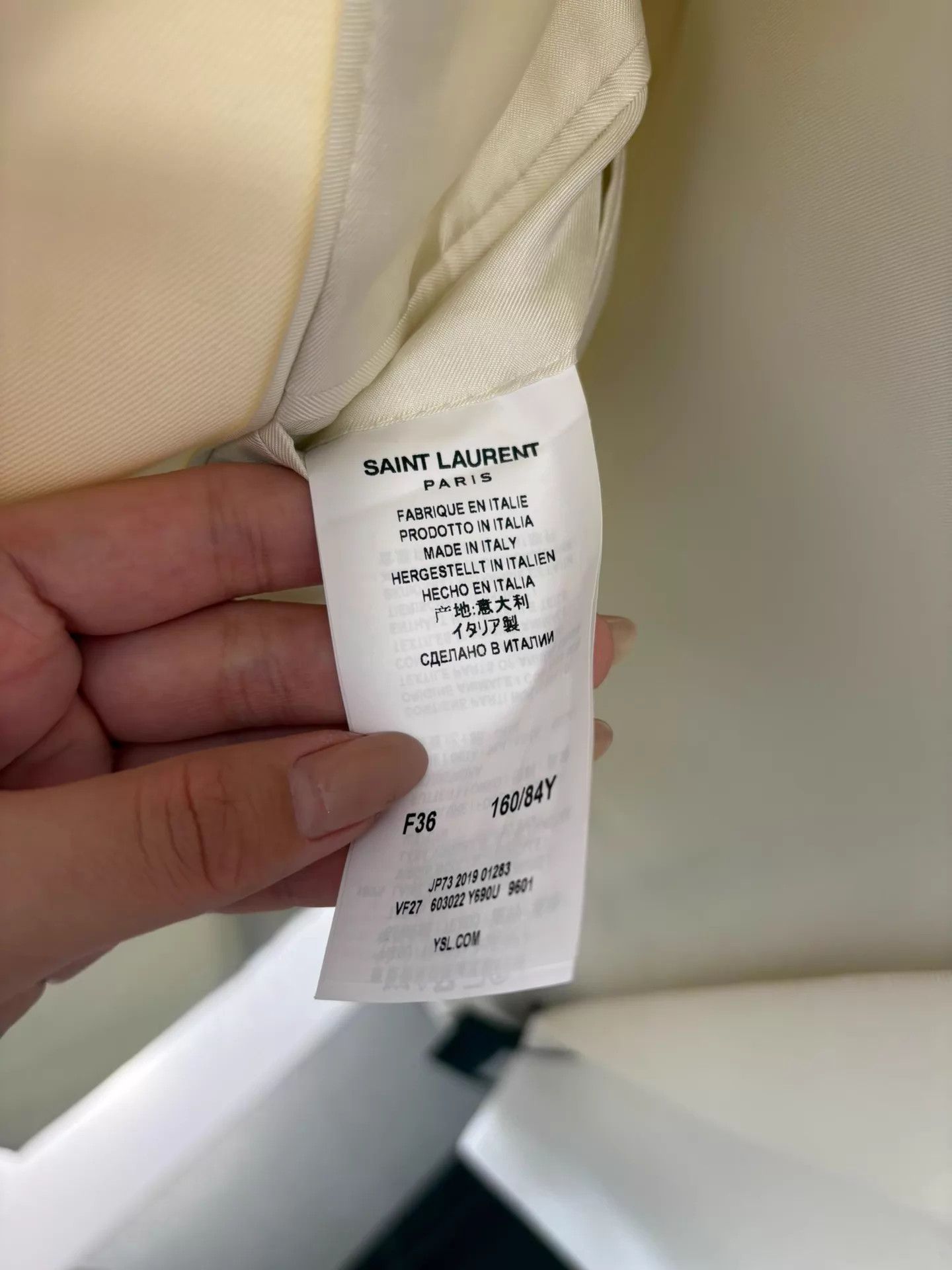 Yves Saint Laurent YSL White Double-Breasted Wool Blazer Size 36 NWT Size XS / US 0-2 / IT 36-38 - 4 Thumbnail