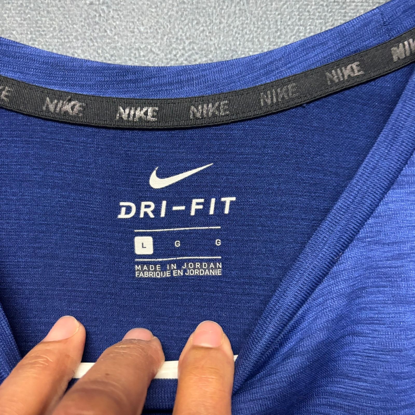Nike Nike Shirt Big Center Swoosh DriFit Performance Athletic Size US L / EU 52-54 / 3 - 3 Thumbnail