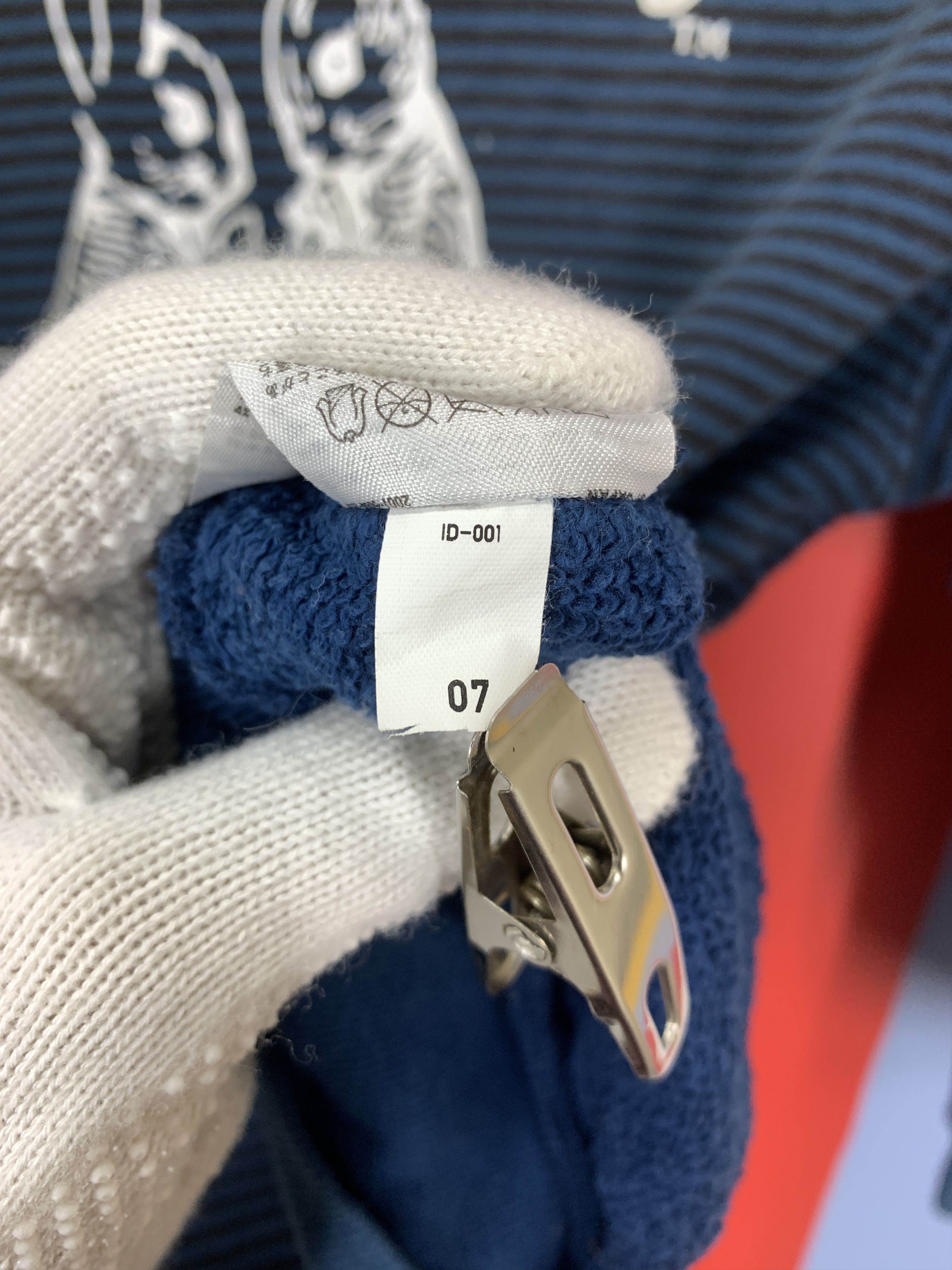 Cartoon Network × Uniqlo PETER RABBIT Stripe Hoodie Pullover #2248/22 Size US S / EU 44-46 / 1 - 9 Thumbnail