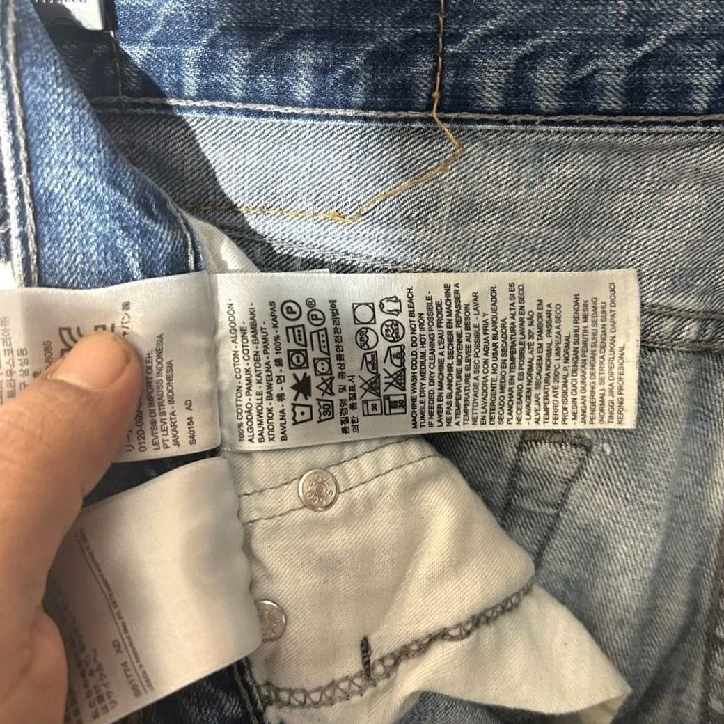 Levi's Levi's Jeans Mens Size 29x30 Blue Denim 5-pocket Straight Leg Casual Denim Jeans Mens 29x30 Blue Straight 5-pocket Levi's Jeans Size US 29 - 4 Thumbnail