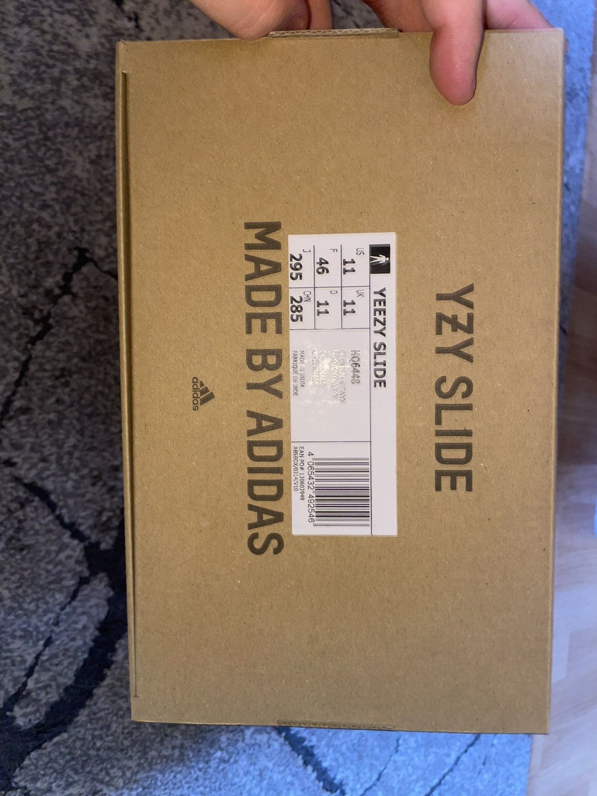 Yeezy Yeezy Slides Onyx US11/EU46 Size US 11 / EU 44 - 7 Thumbnail