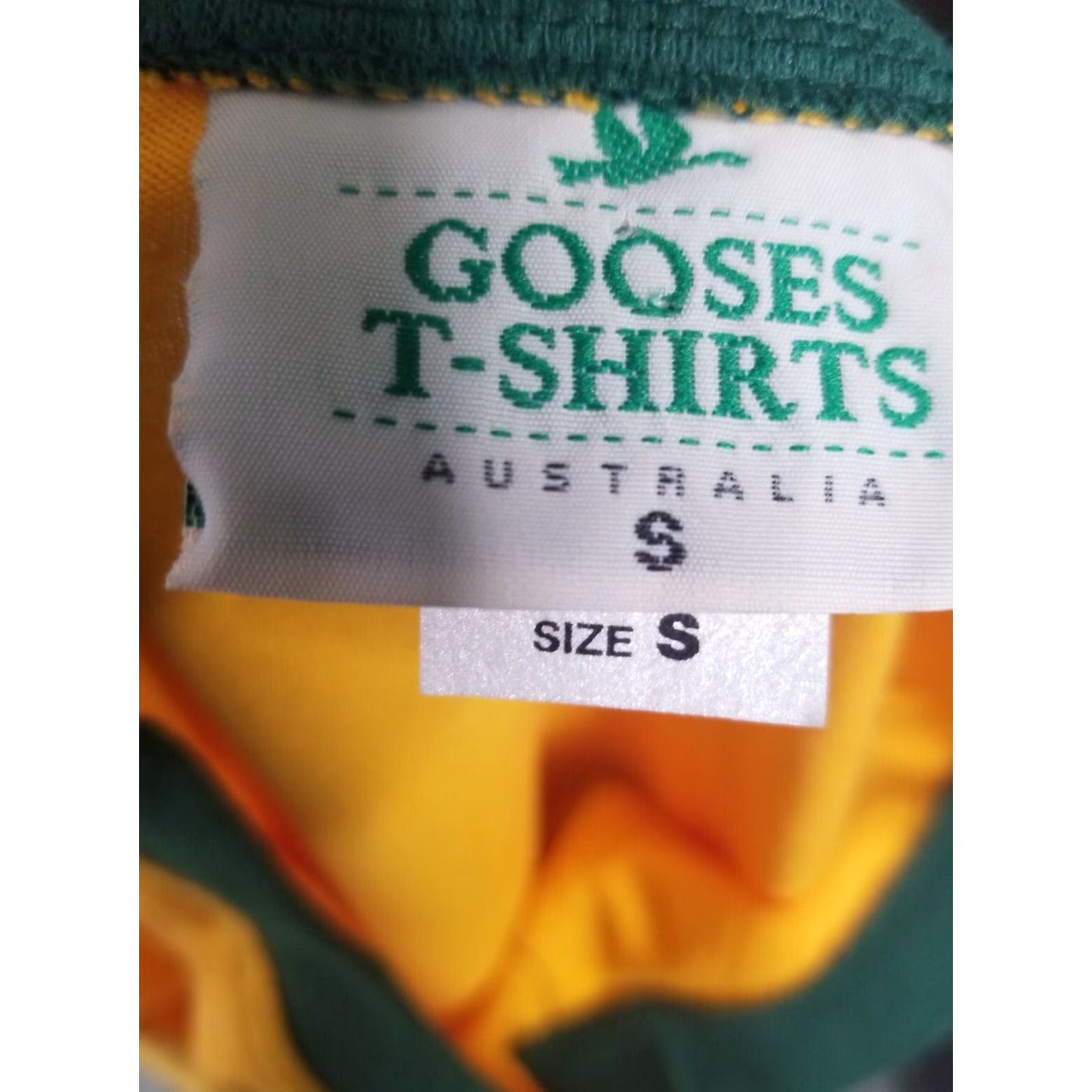 Vintage VINTAGE Gooses T Shirts Shirts S Australia Jersey Souvenir Flag Print V-Neck 100% Cotton Graphic Tee Yellow Mens Size US S / EU 44-46 / 1 - 4 Thumbnail