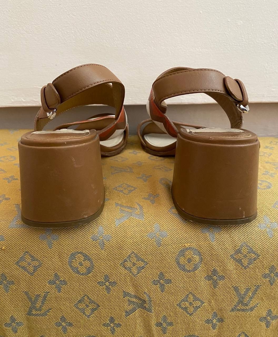 Prada RRP 690$ Prada Greca Slingback Block Heel Sandals Leather Size US 7.5 / IT 37.5 - 6 Thumbnail