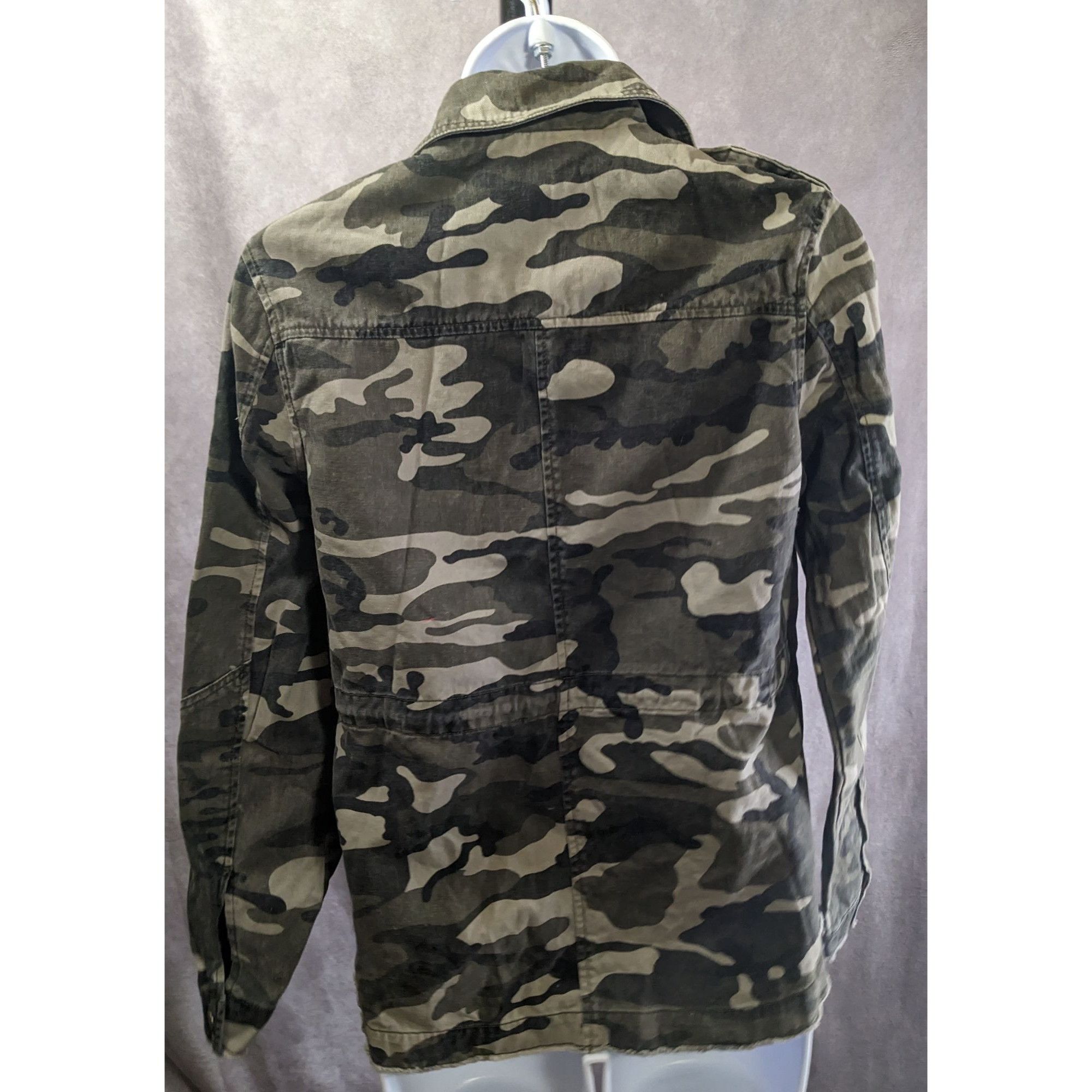 Other Vintage Atmosphere Camo Jacket With Floral Embroidery Button Size XS / US 0-2 / IT 36-38 - 2 Thumbnail