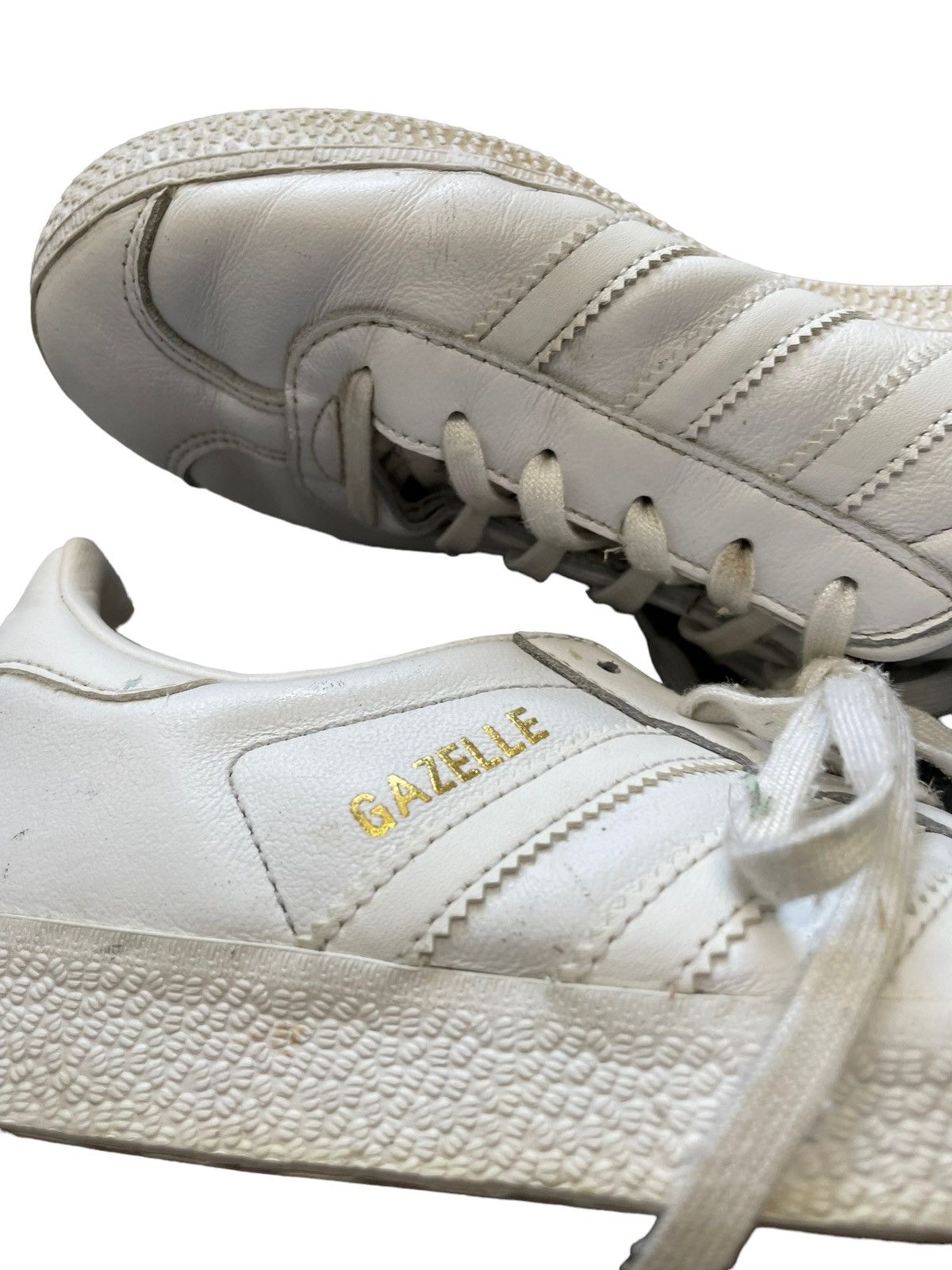 Adidas Vintage Adidas Gazelle low white sneakers Size US 6 / EU 39 - 2 Thumbnail