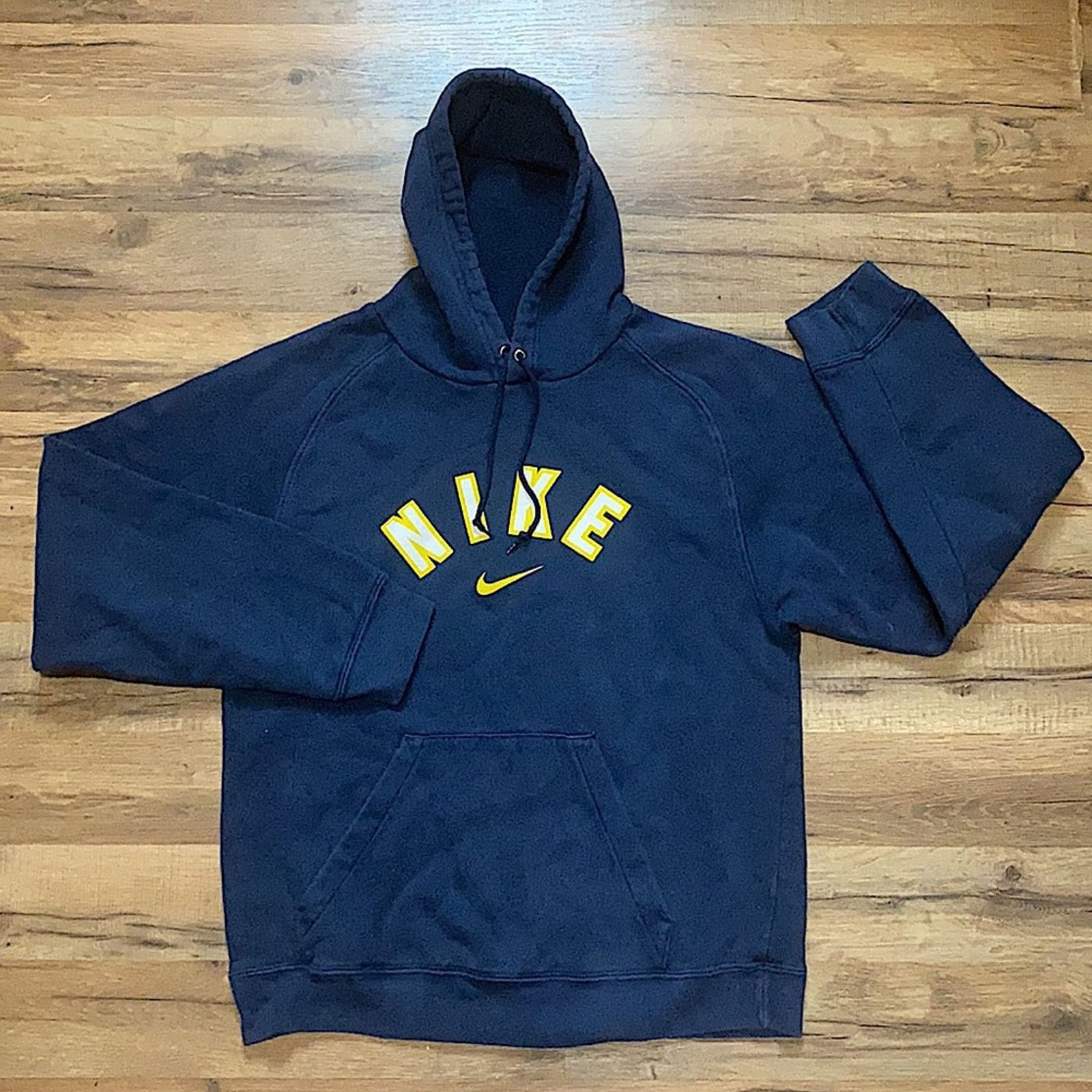 Nike Y2K Nike spell out center swoosh hoodie Size US M / EU 48-50 / 2 - 1 Thumbnail