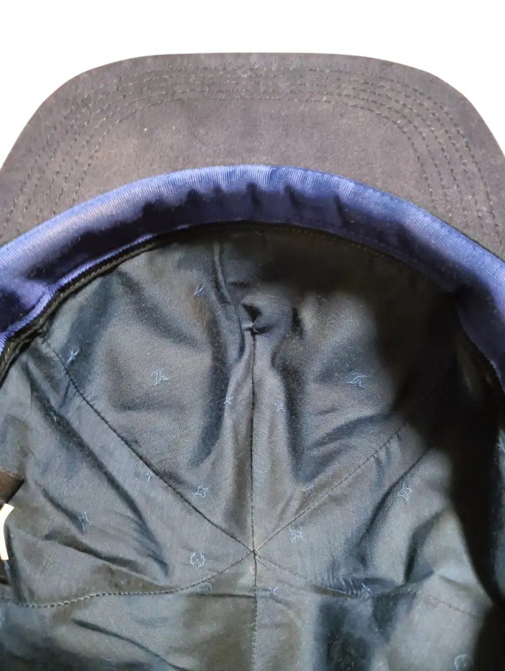 Louis Vuitton Casquette Fire Cap Size ONE SIZE - 6 Thumbnail