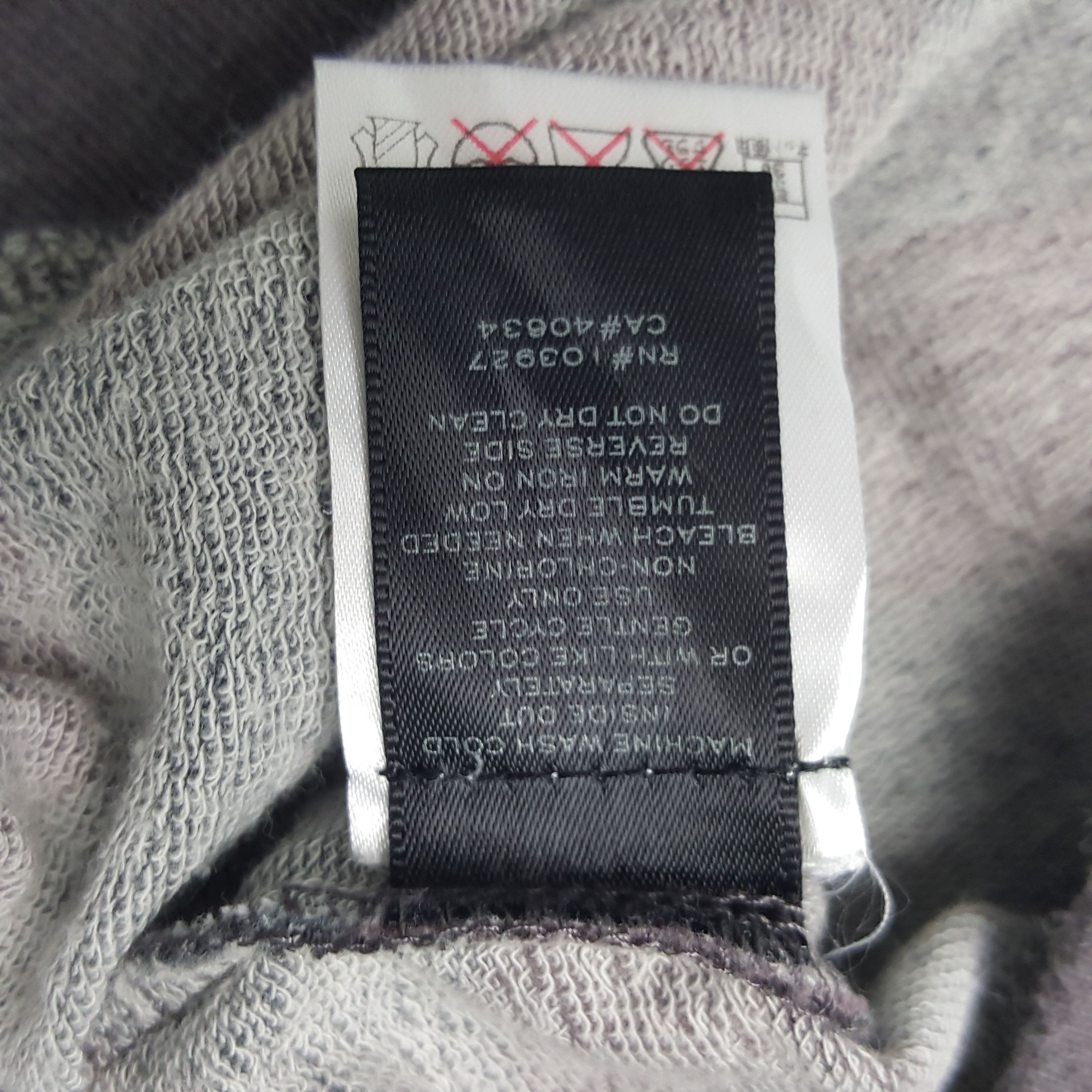 Marc by Marc Jacobs × Vintage Vintage Marc by Marx Jacobs Monogram Sweatshirt Size XS / US 0-2 / IT 36-38 - 8 Thumbnail