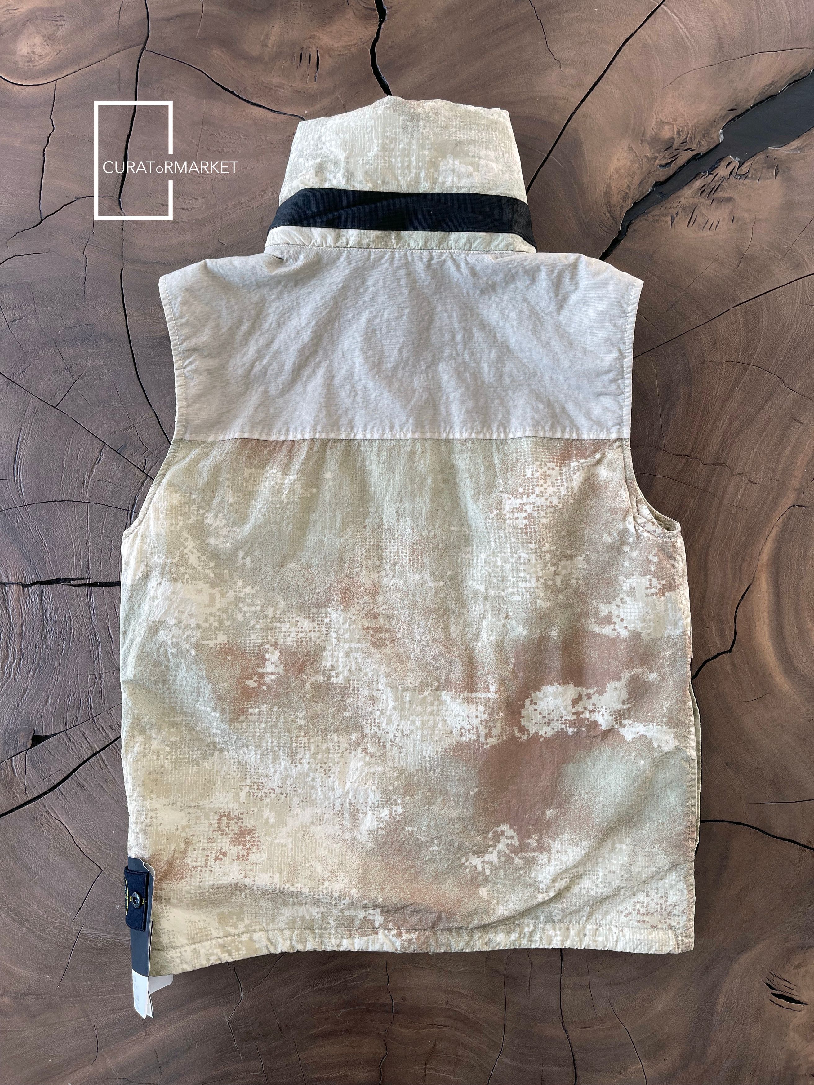 Stone Island M Dissolving Grid Camo Cargo Puff Vest Econyl Primaloft SS24 Size US M / EU 48-50 / 2 - 16 Thumbnail