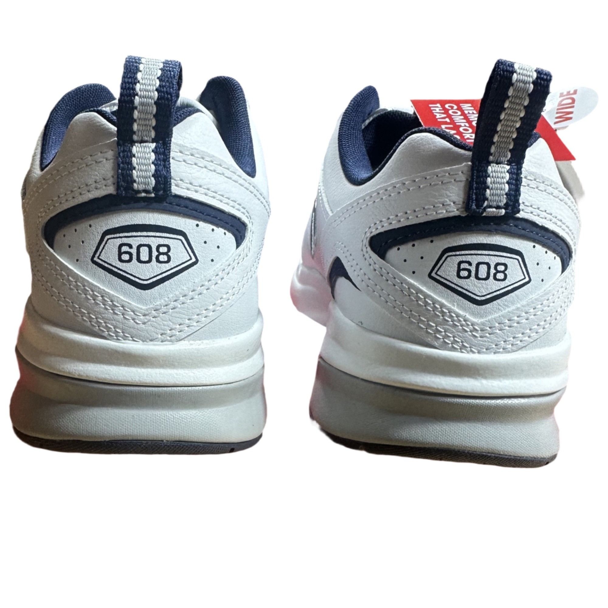 New Balance NWT New Balance Men’s MX608WN5 White Leather Sneakers Size 1 Size US 10 / EU 43 - 2 Thumbnail
