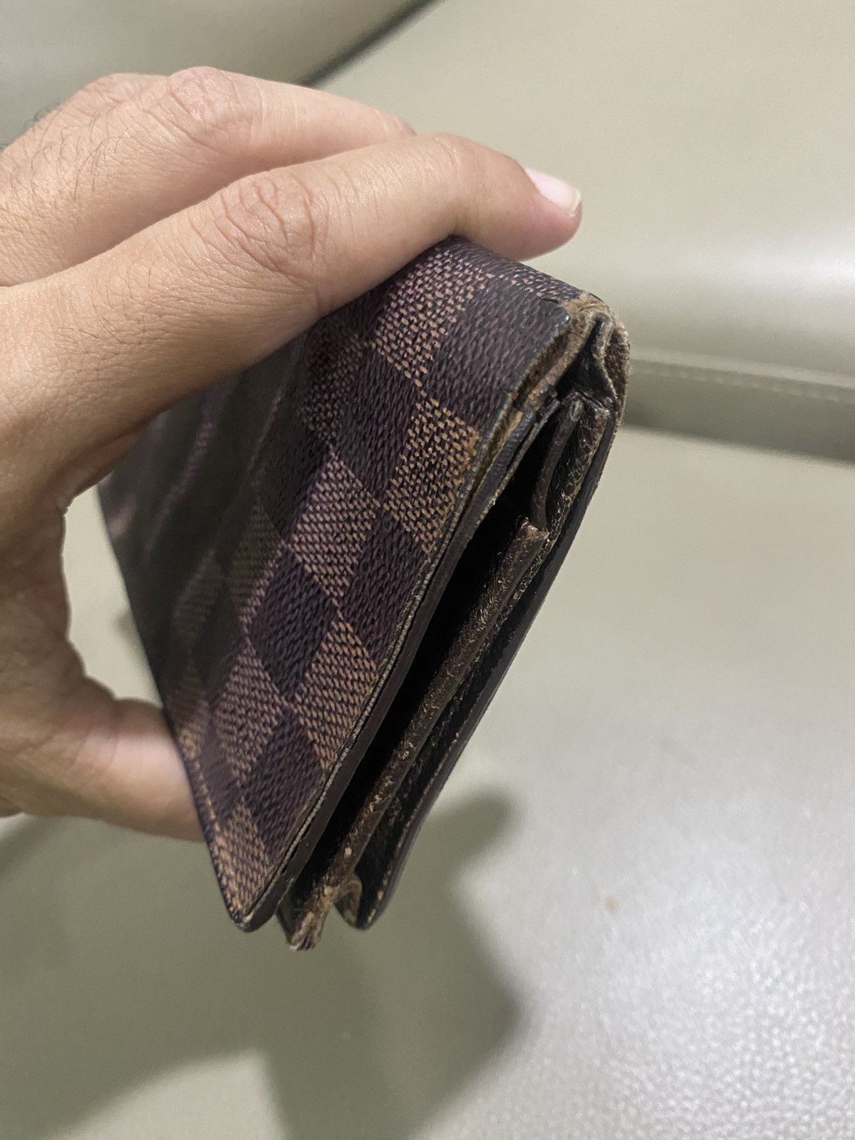 Louis Vuitton Authentic Louis Vuitton Damier Long Wallet Size ONE SIZE - 4 Thumbnail