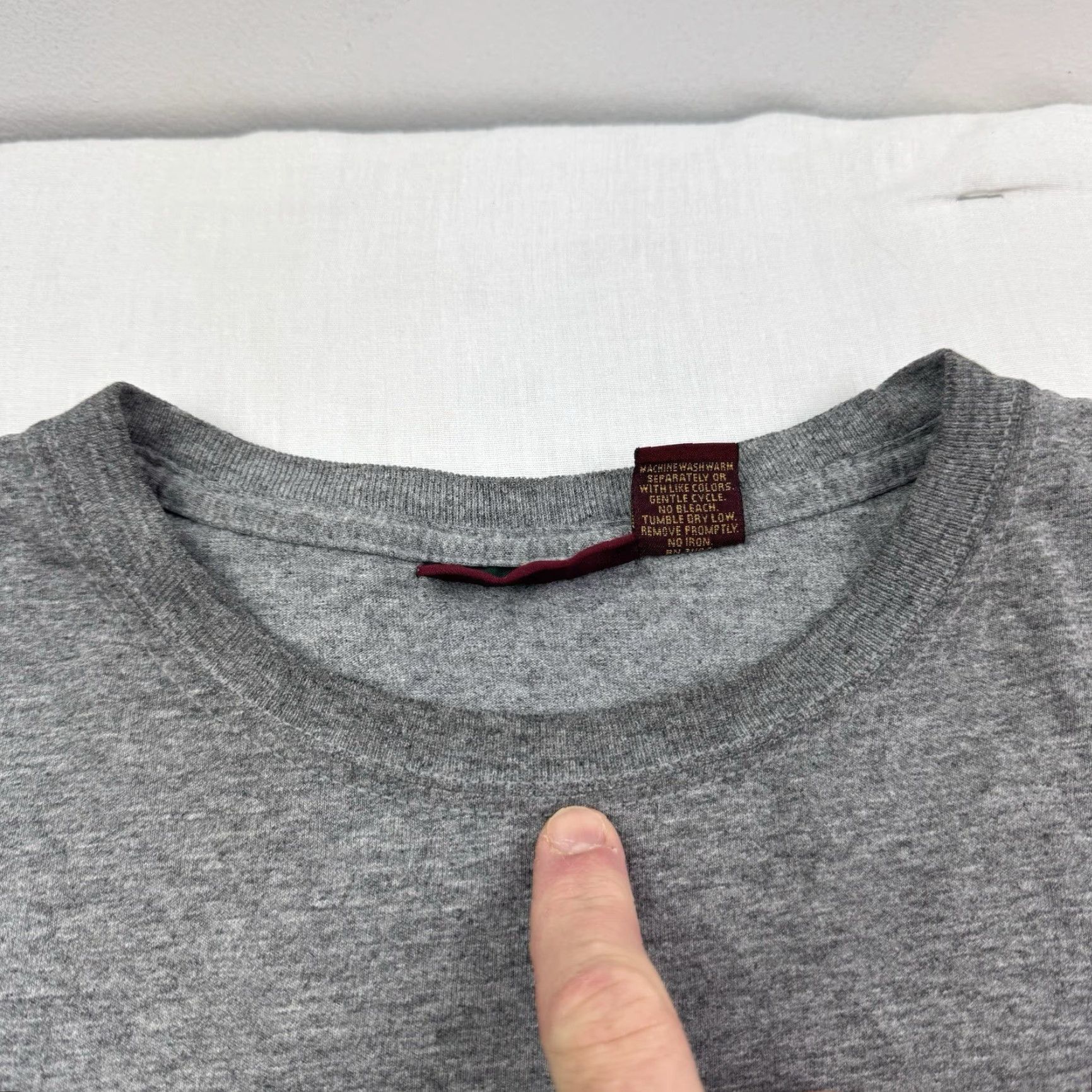 Vintage VINTAGE Saddlebred Gray Short Sleeve T-Shirt Adult Medium Nature Animals Fishing Y2K Mens Size US M / EU 48-50 / 2 - 3 Thumbnail