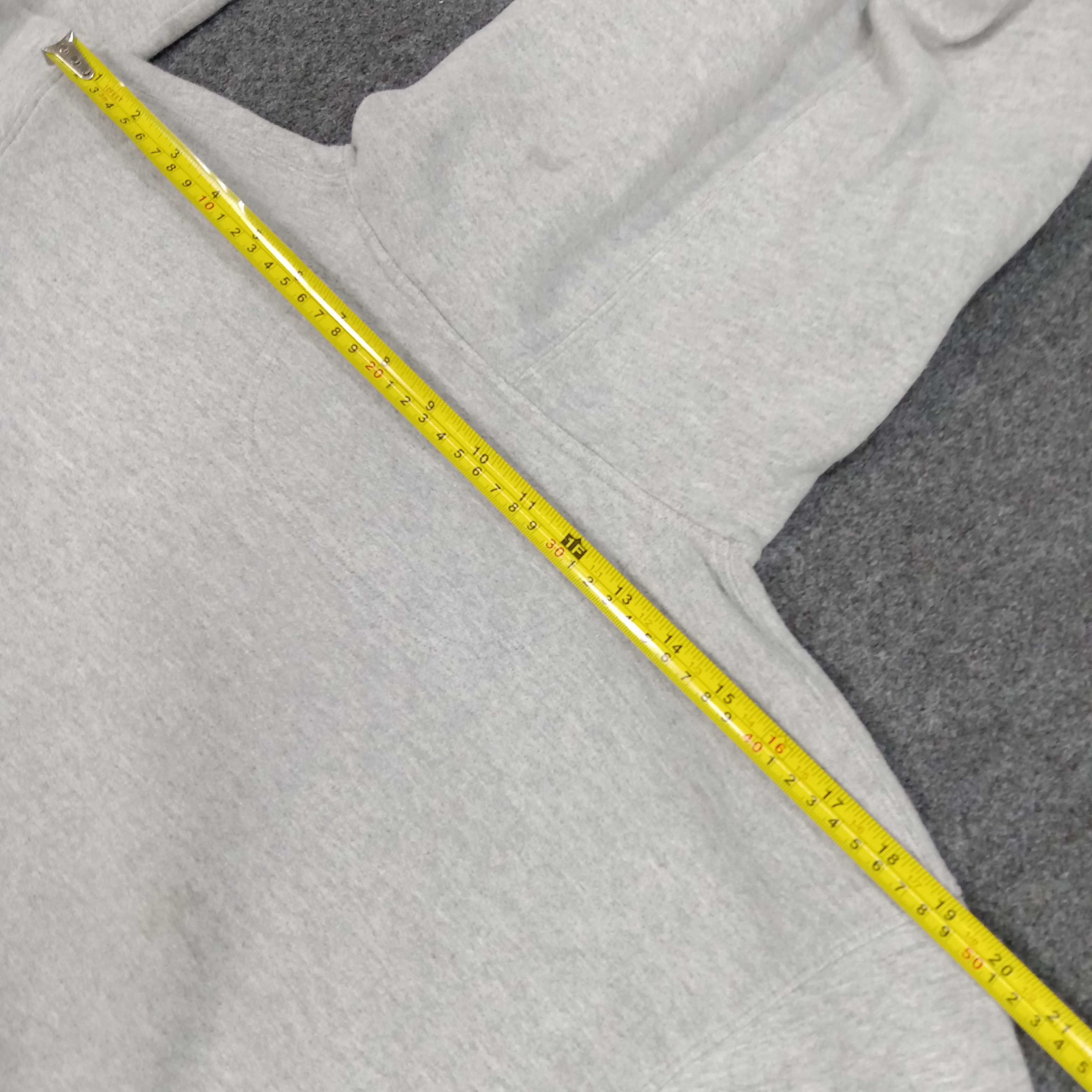 Champion × Vintage Champion Sportswear Style Center Logo Hoodies Size US S / EU 44-46 / 1 - 7 Thumbnail