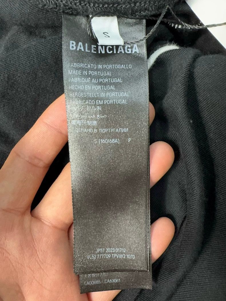 Balenciaga Balenciaga size S Manchester United co-branded shorts Size US 27 - 5 Thumbnail