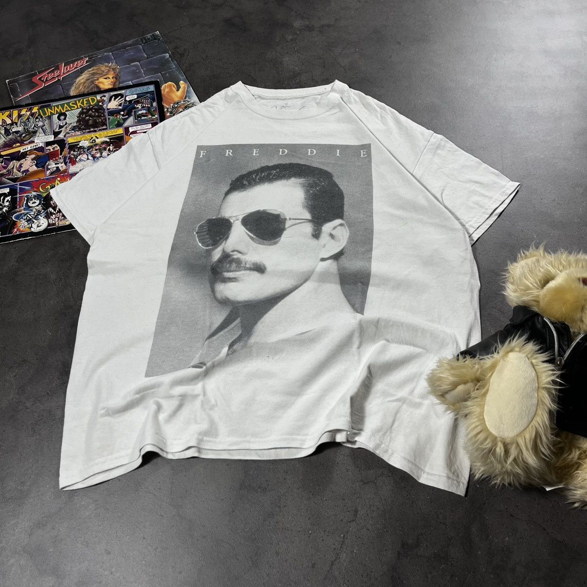Band Tees Vintage 00s Freddie Mercury Queen Rock Metal Tshirt Tee Size US XL / EU 56 / 4 - 2 Thumbnail