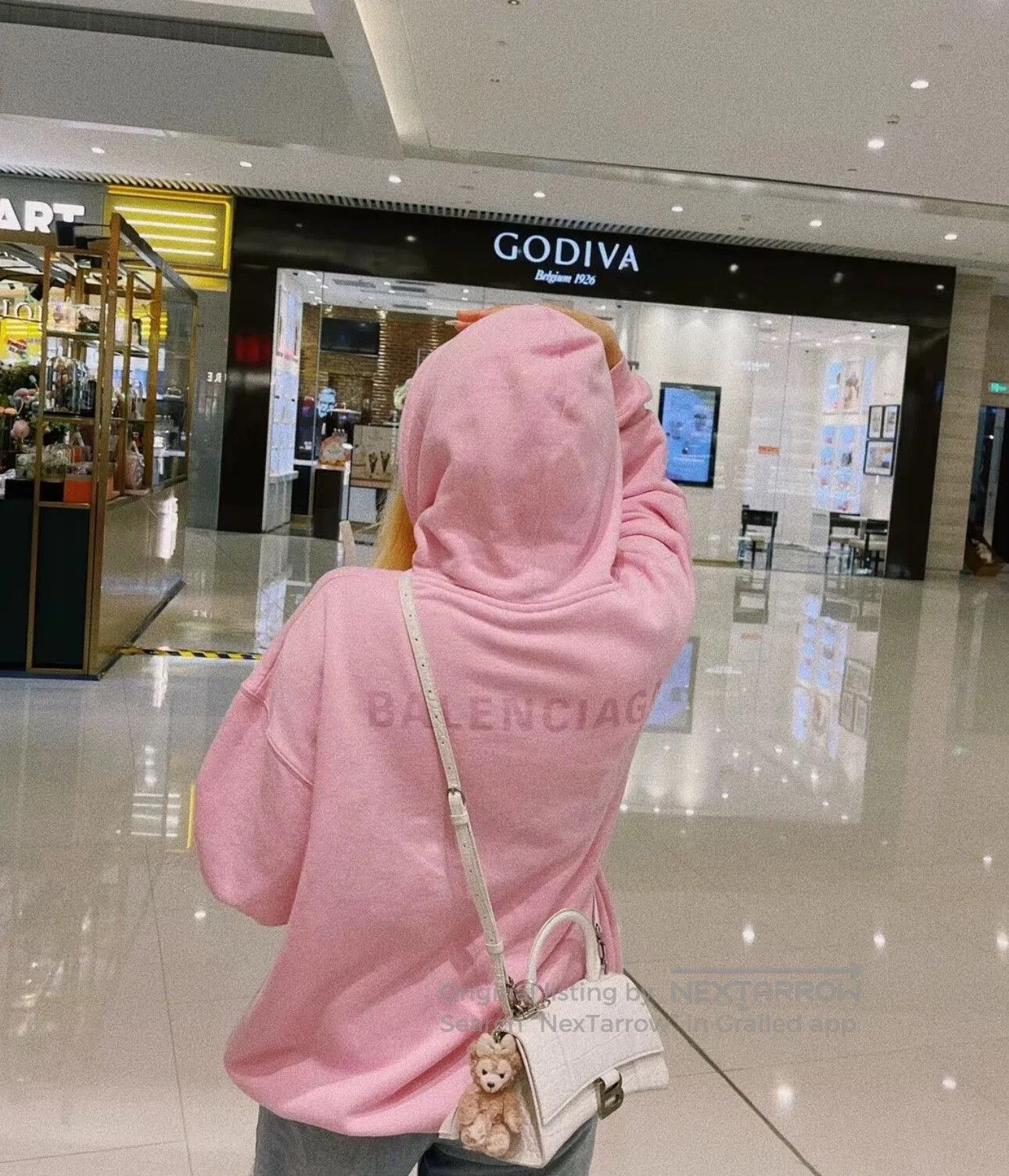 Balenciaga New Balenciaga Pink Unisex Hoodie. Size S / US 4 / IT 40 - 9 Thumbnail