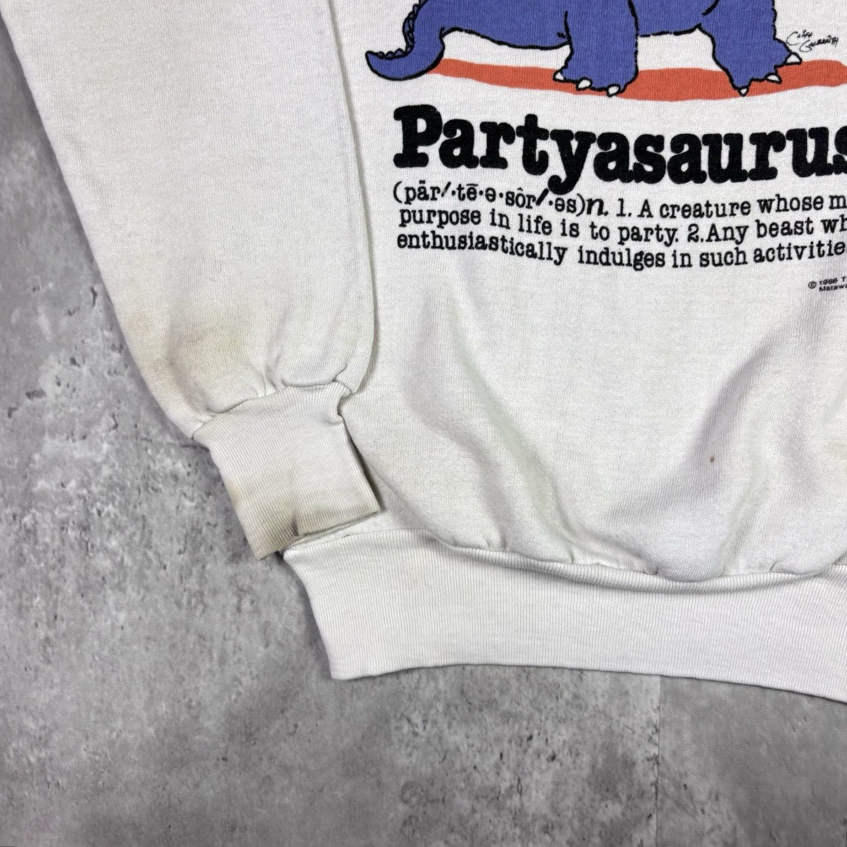 Vintage VINTAGE Partyasaurus Funny Drinking Sweatshirt Raglan Funny Humor Small 80s Size US S / EU 44-46 / 1 - 7 Thumbnail