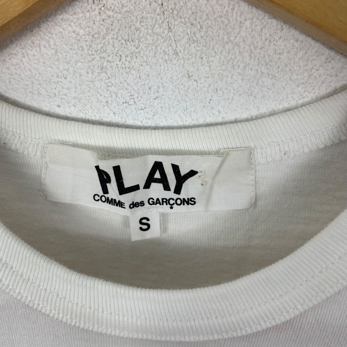 Comme des Garcons Vintage COMME DES GARCONS Play 2005 Collection S/S Tee Shirt Size S / US 4 / IT 40 - 7 Thumbnail