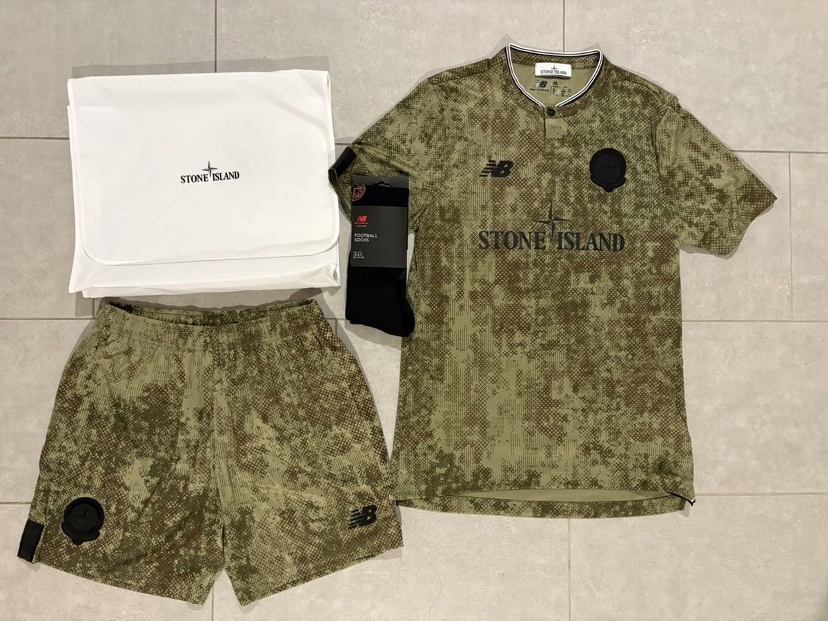 New Balance × Stone Island NB x Stone Island Football Kit Size US XL / EU 56 / 4 - 1 Thumbnail