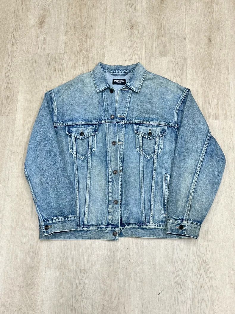 Balenciaga Balenciaga Embroidered Logo Denim Jacket L Size Size US L / EU 52-54 / 3 - 1 Thumbnail