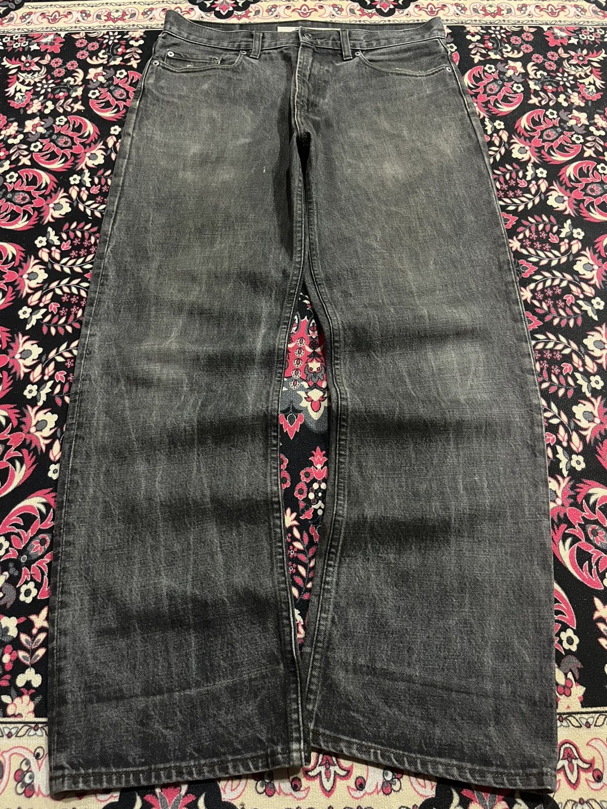 Balenciaga × Gap × Kanye West ⚡️Grunge⚡️Vintage Gap Rough Flame Black Washed Loose Fit Jeans Size US 33 - 1 Thumbnail