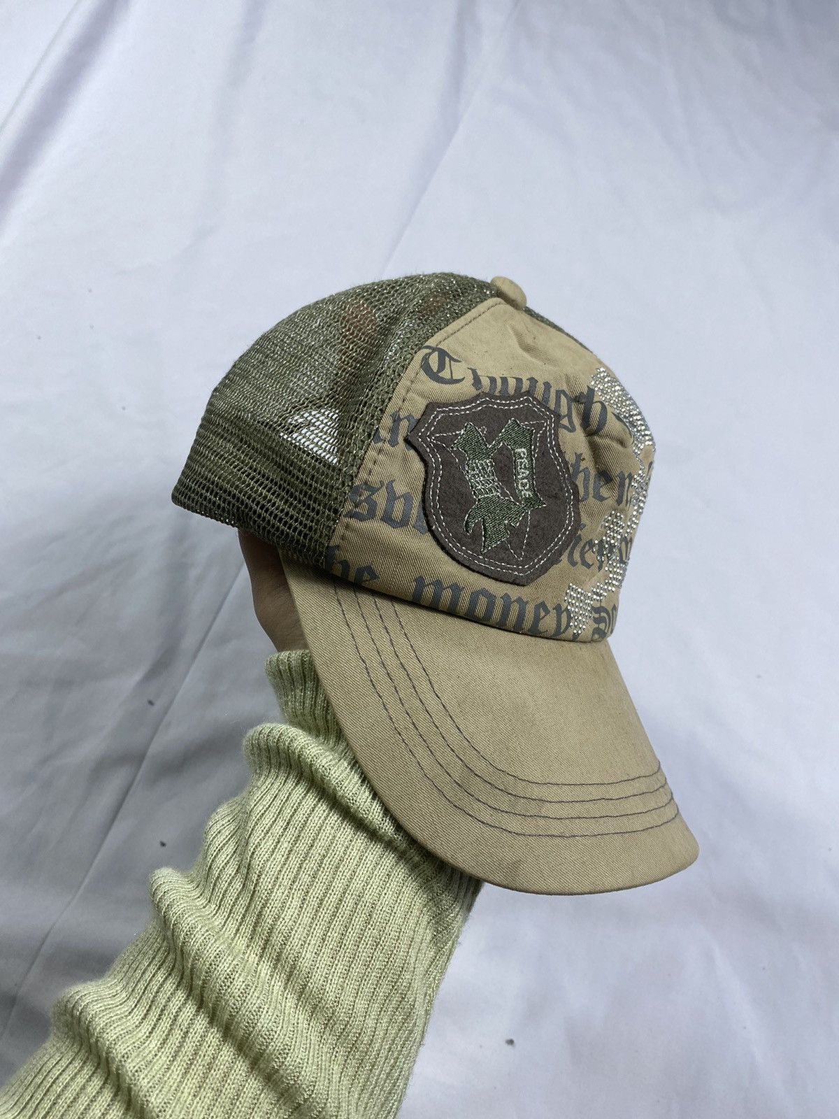 20471120 Ghotic Skull Studded Hat Distressed Size ONE SIZE - 1 Thumbnail
