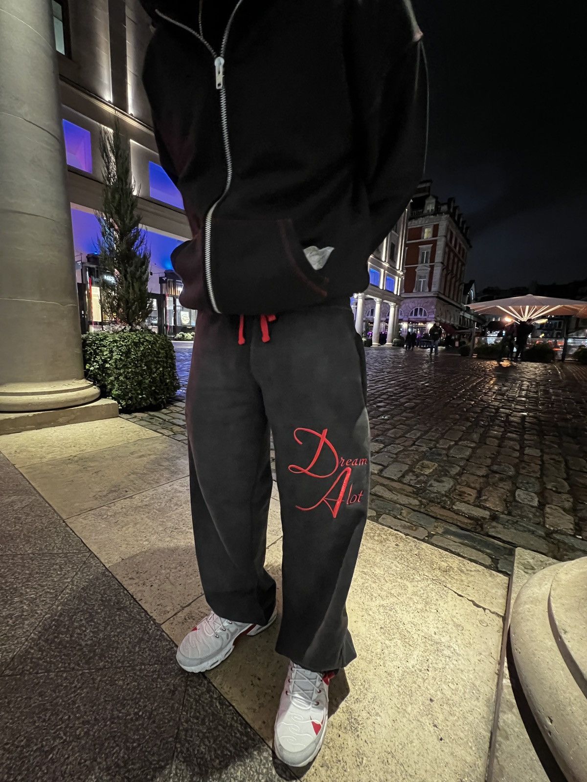Other Dreamalot - Oversized jogger (Small 28 - 30 / 104cm Length ) Size US 30 / EU 46 - 9 Thumbnail