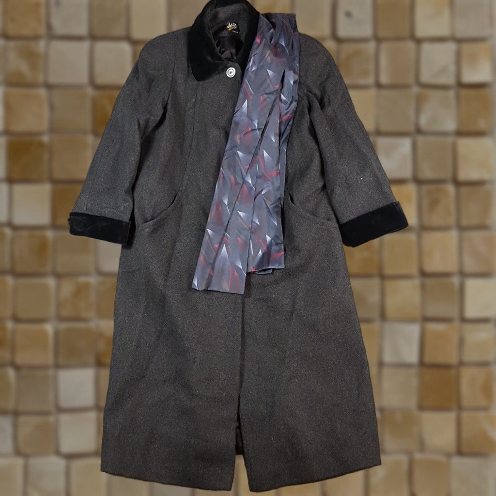 Velvet VINTAGE Jo-D Charcoal Wool Lined Velvet Trim Sash Size 10 Petite Long Winter Overcoat Jacket Womens Size L / US 10 / IT 46 - 1 Thumbnail