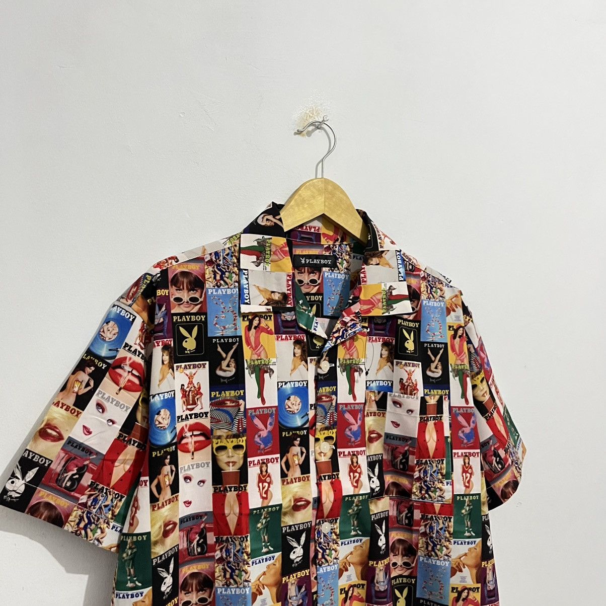 Playboy Y2k Playboy Magazine Cover Print Button Up Shirt Size US M / EU 48-50 / 2 - 3 Thumbnail