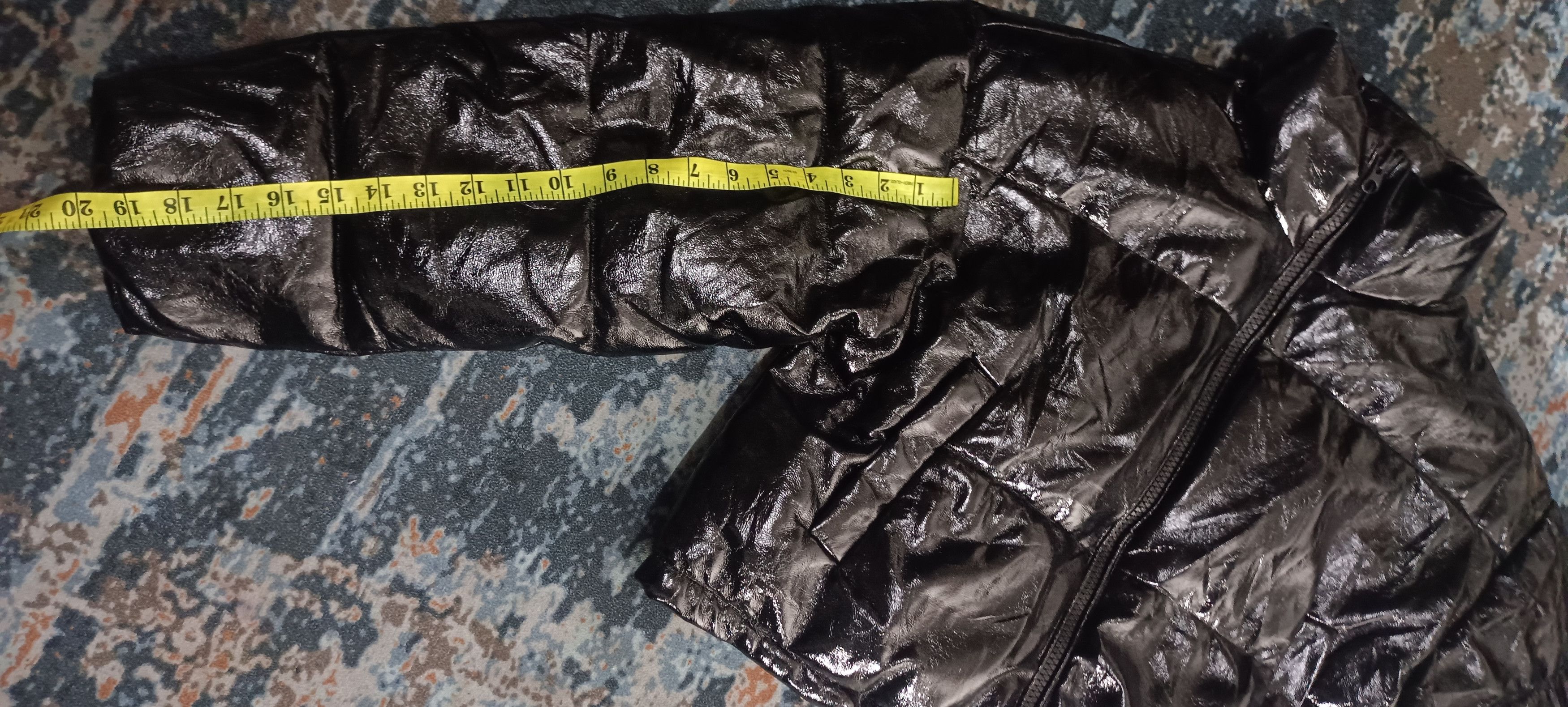 Divided H&M Divided Teenage Ladies Shiny Padded cropped Balloon Size M / US 6-8 / IT 42-44 - 14 Thumbnail
