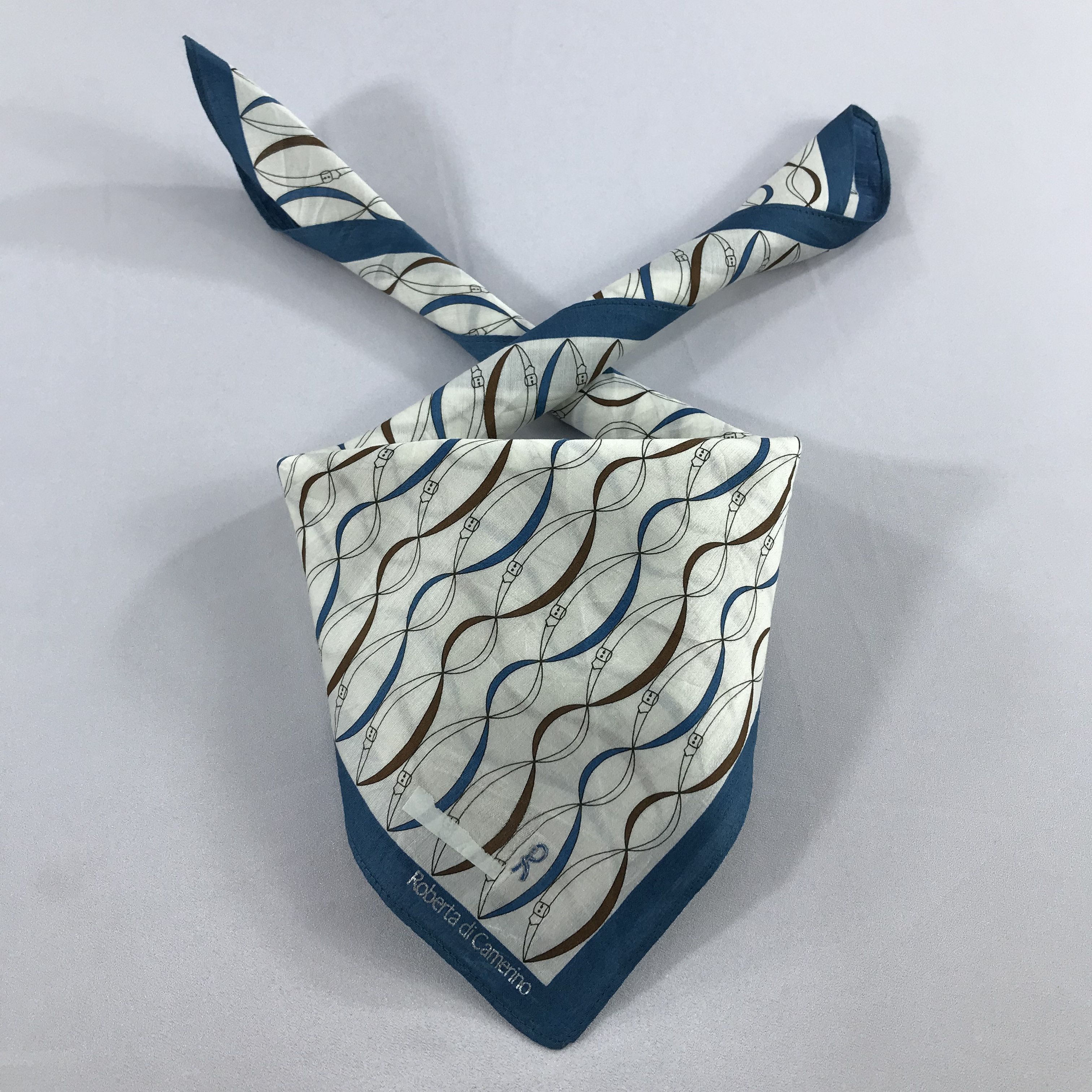 Roberta di Camerino × Vintage Roberta Di Camerino Bandana /Handkerchief/Neckerchief -S2351 Size ONE SIZE - 3 Thumbnail