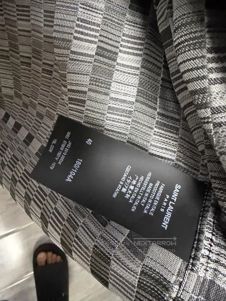 Saint Laurent Paris Saint Laurent Paris size 40 Shirt Size US M / EU 48-50 / 2 - 3 Thumbnail