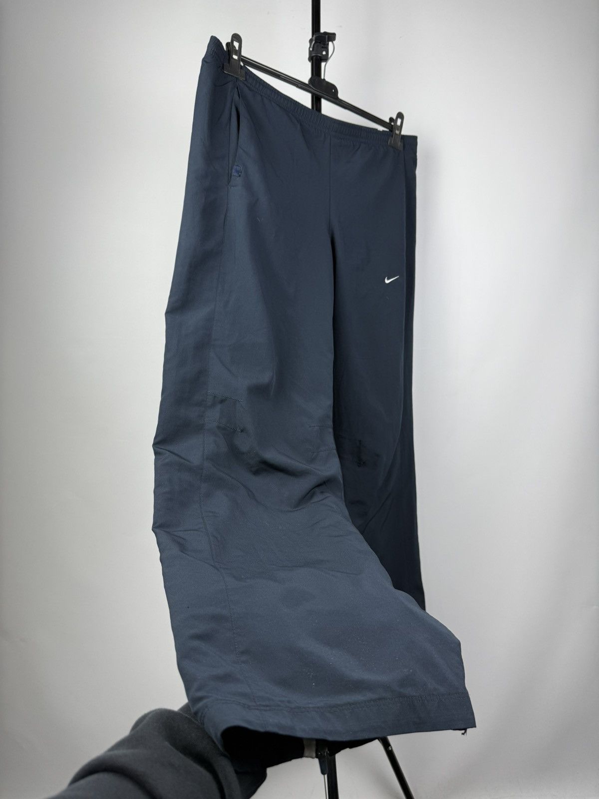 Nike × Vintage Vintage Nike Pants Embroidered Nylon Drill Pants M size Size US 34 / EU 50 - 5 Thumbnail