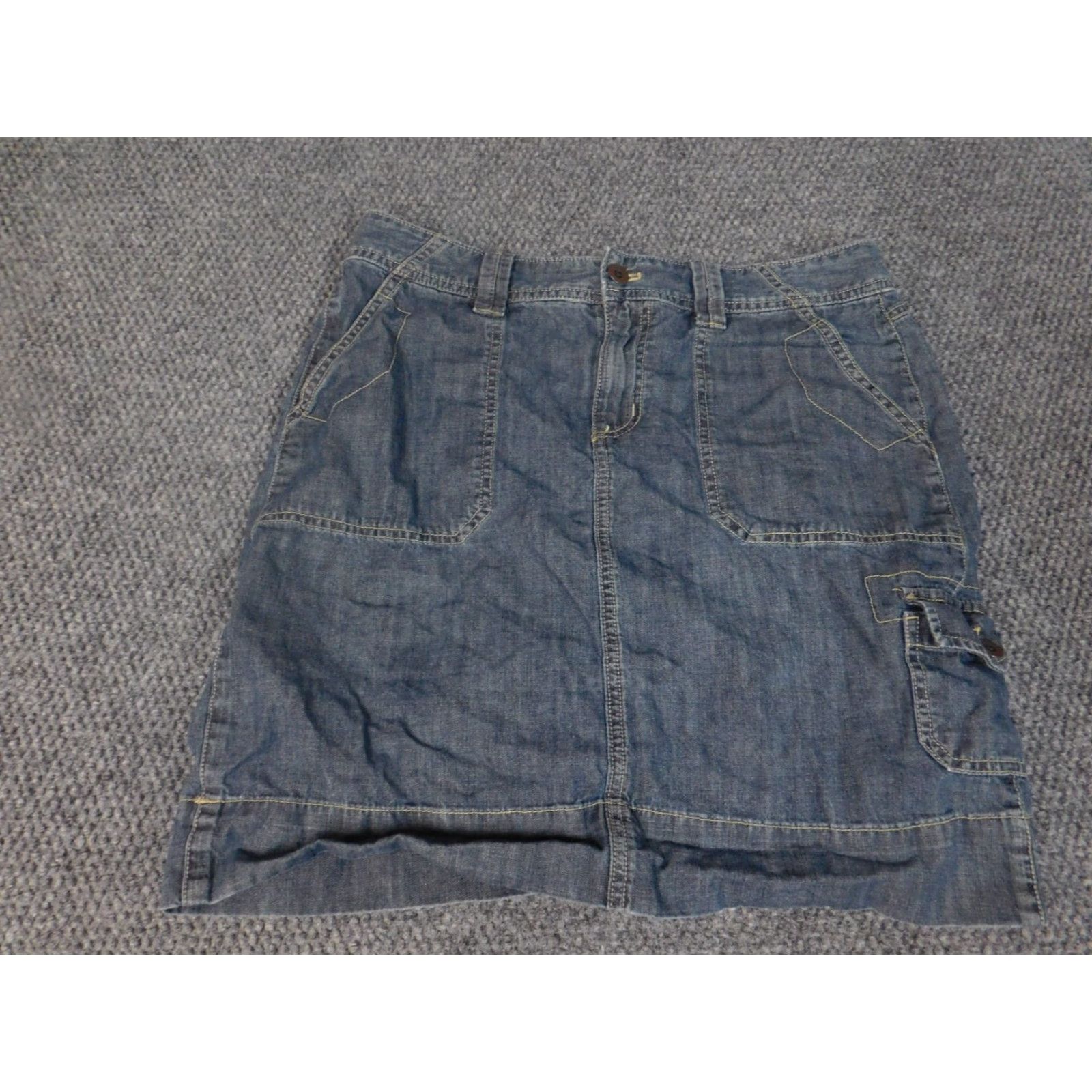 Vintage GH Bass & Co Womens Skirt A-Line Long Denim Blue 6 Regular Cotton Denim Solid Ruffle Zip Casual Designer Flower Lined Vintage No Rise Information? Size 28" / US 6 / IT 42 - 3 Thumbnail