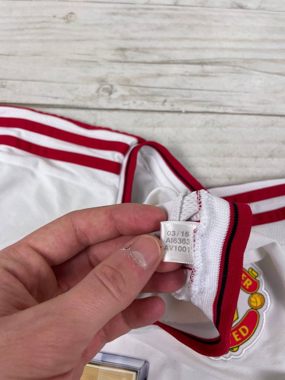 Adidas Adidas Manchester United 2015 2016 Away Shirt Soccer Jersey Size US L / EU 52-54 / 3 - 14 Thumbnail