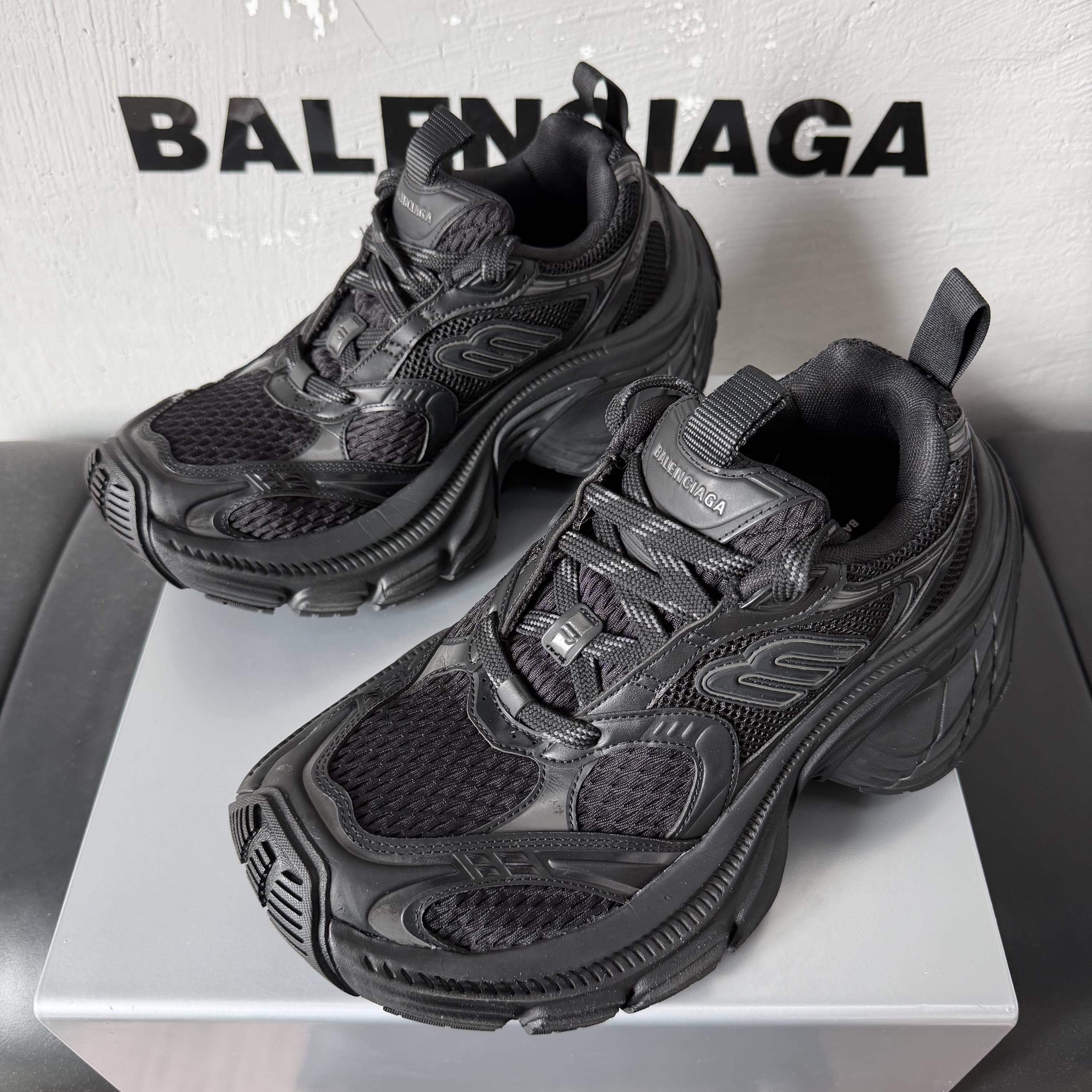 Balenciaga Balenciaga 10XL Black Low Top Sneakers New FW24 | Grailed
